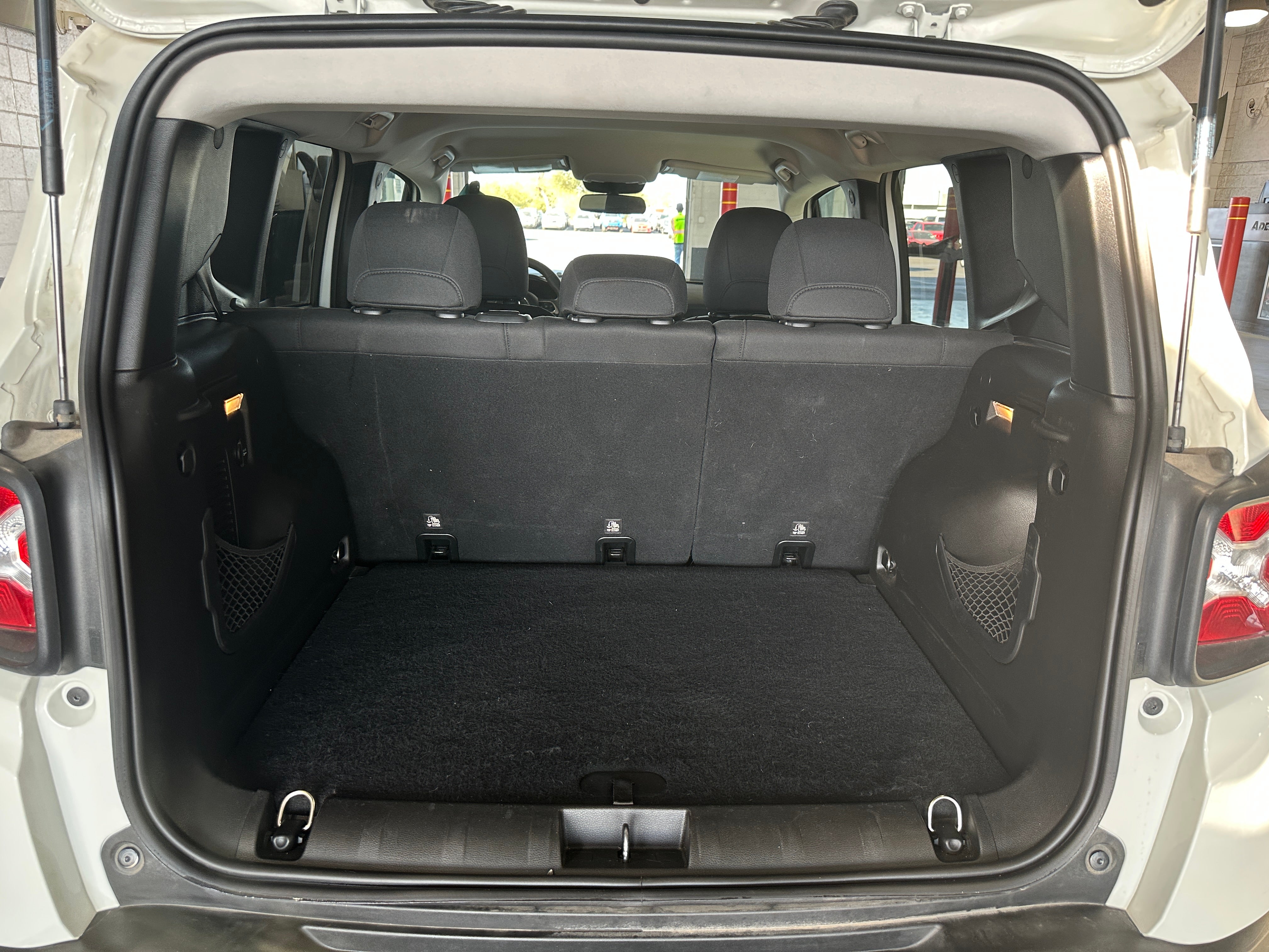 Thumbnail: 2016 Jeep Renegade - 7