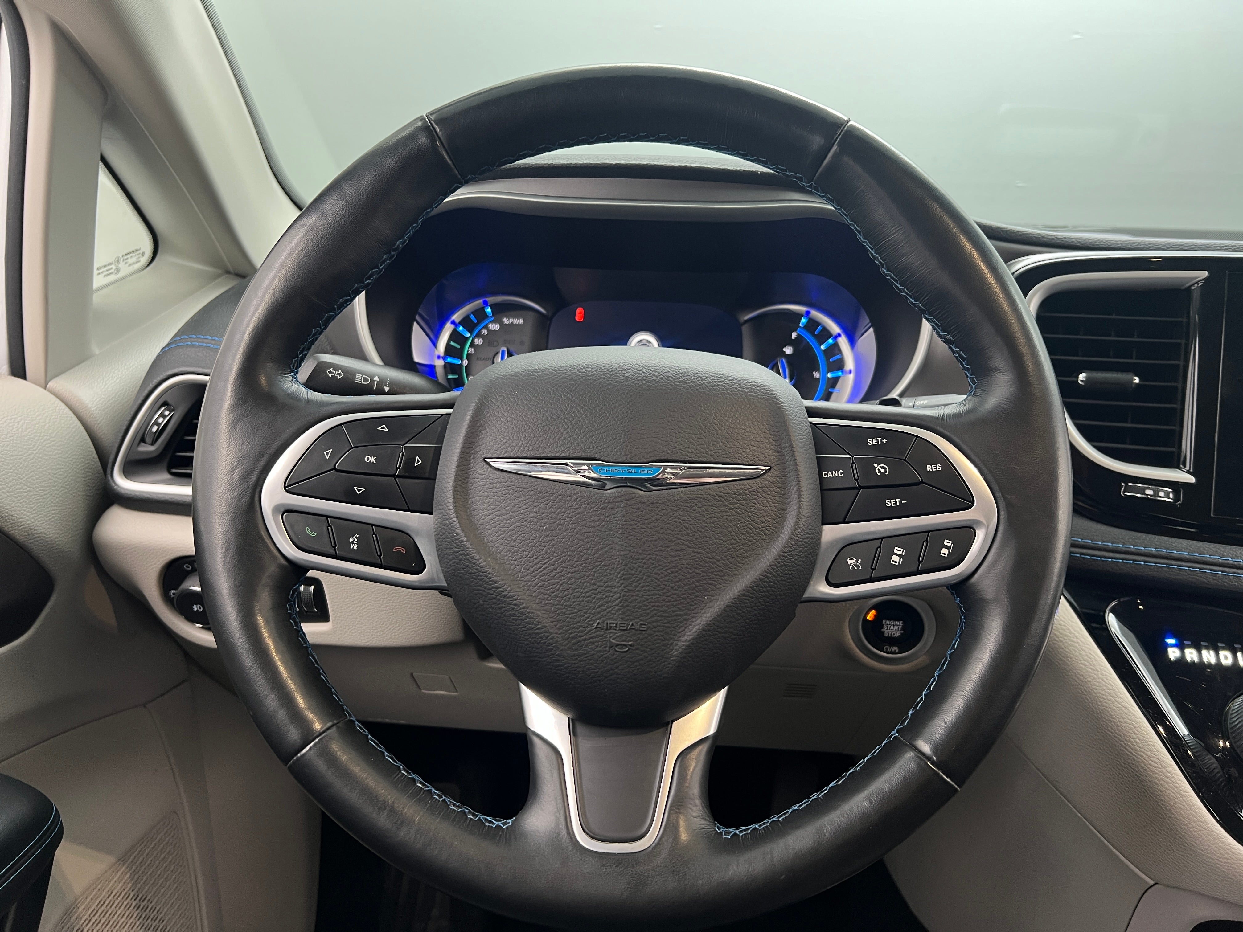 2021 Chrysler Pacifica Hybrid Touring L 4