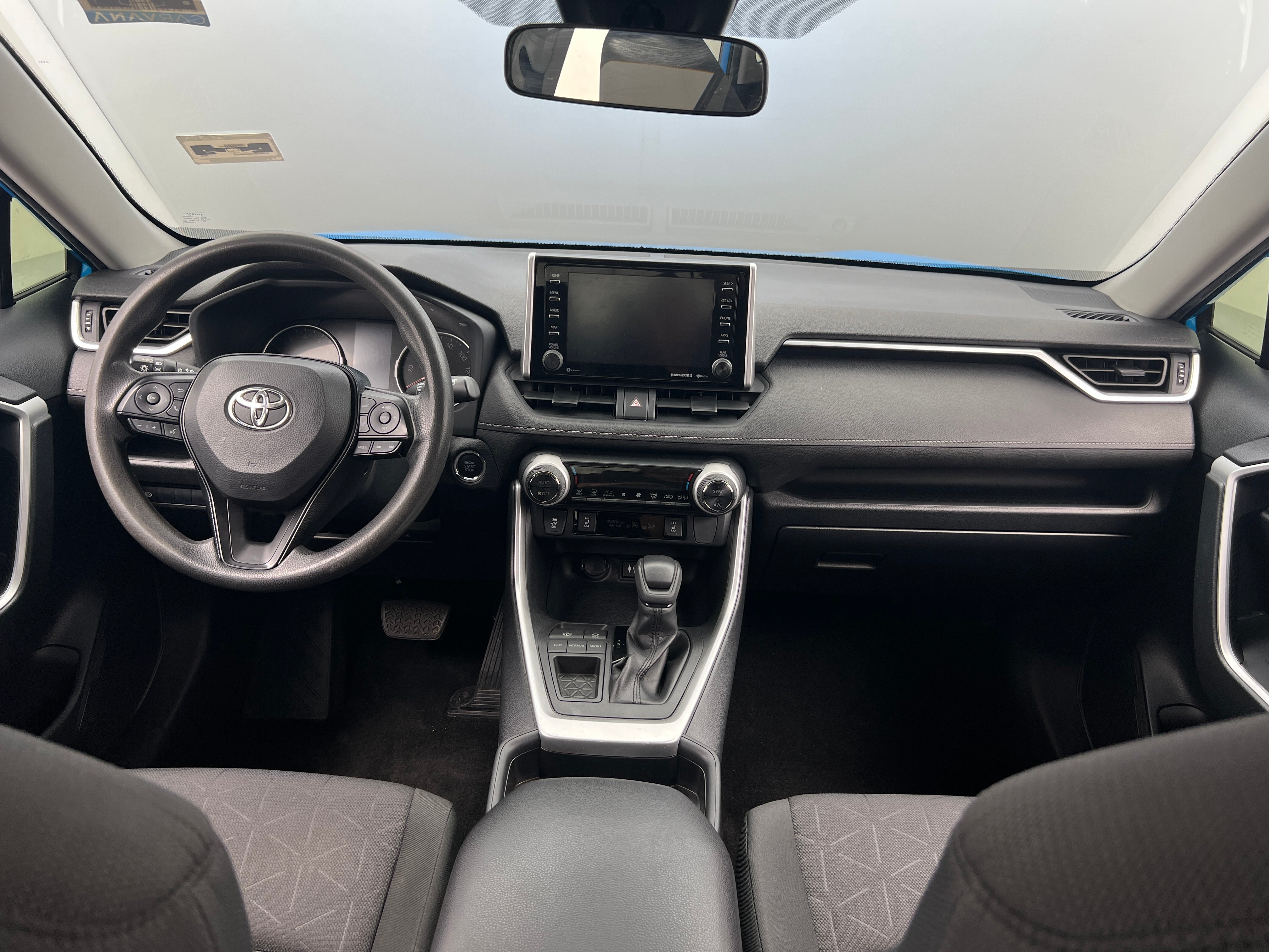 2019 Toyota RAV4 XLE 3