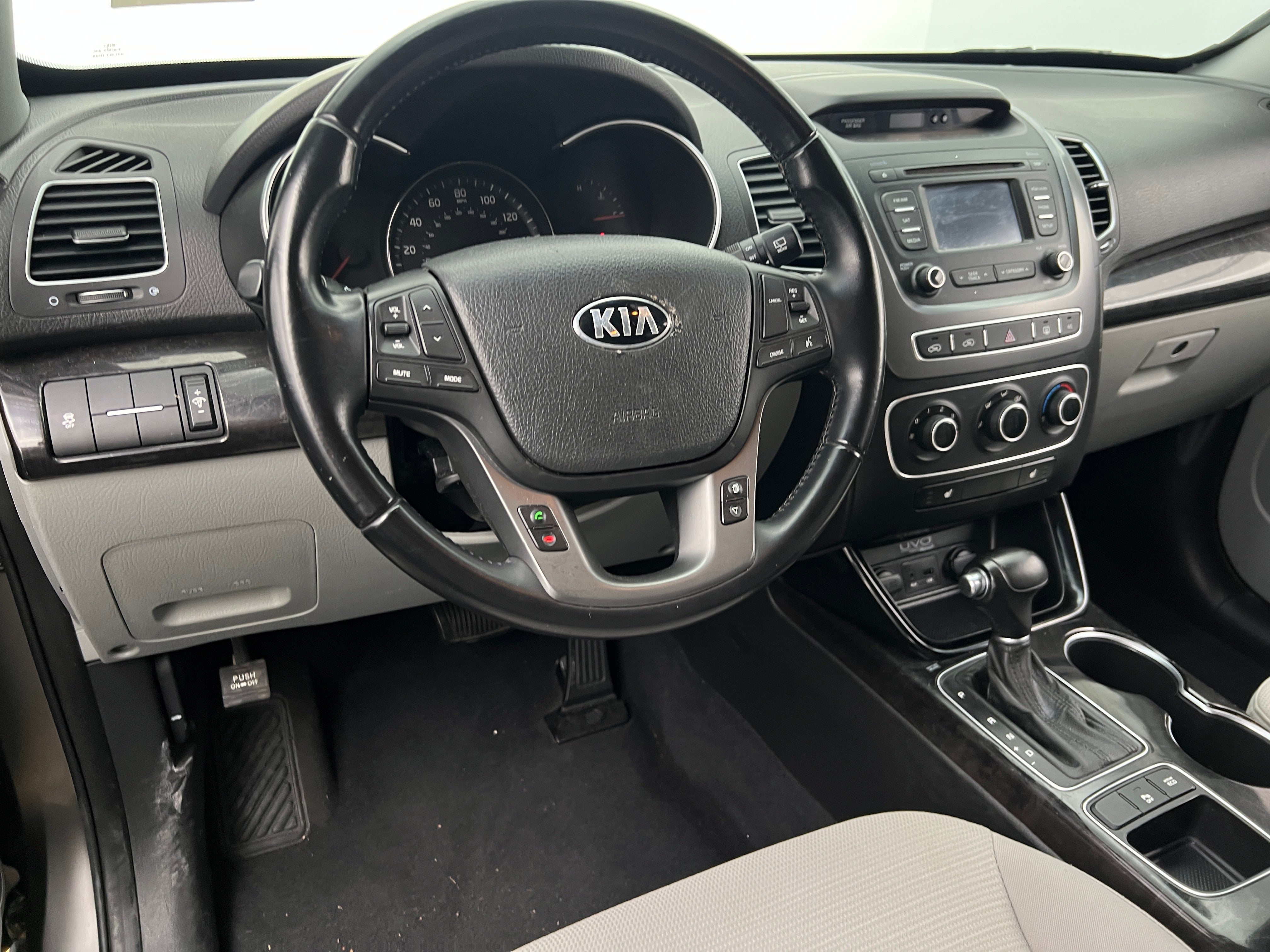 2014 Kia Sorento LX 5