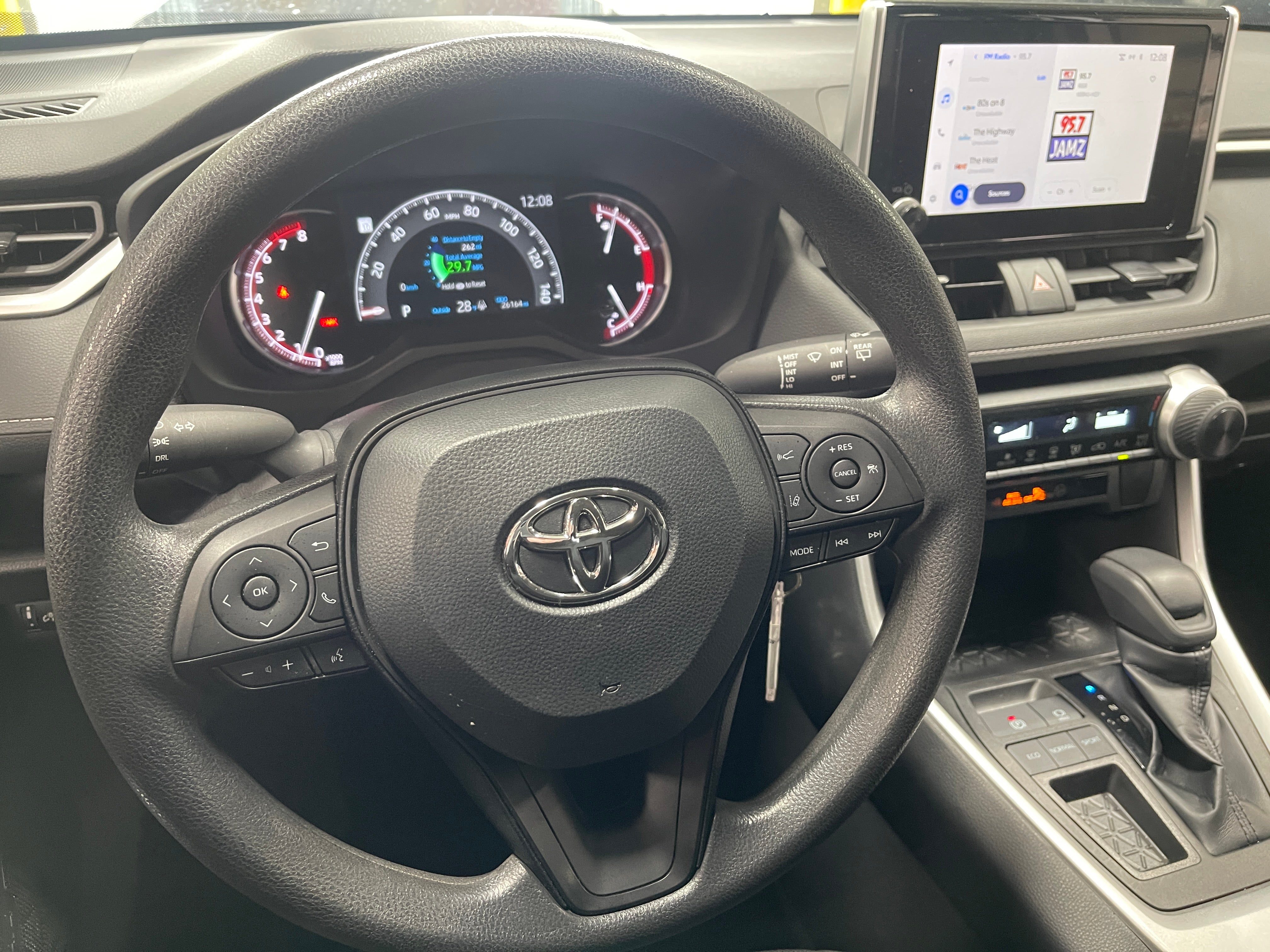 2023 Toyota RAV4 LE 5