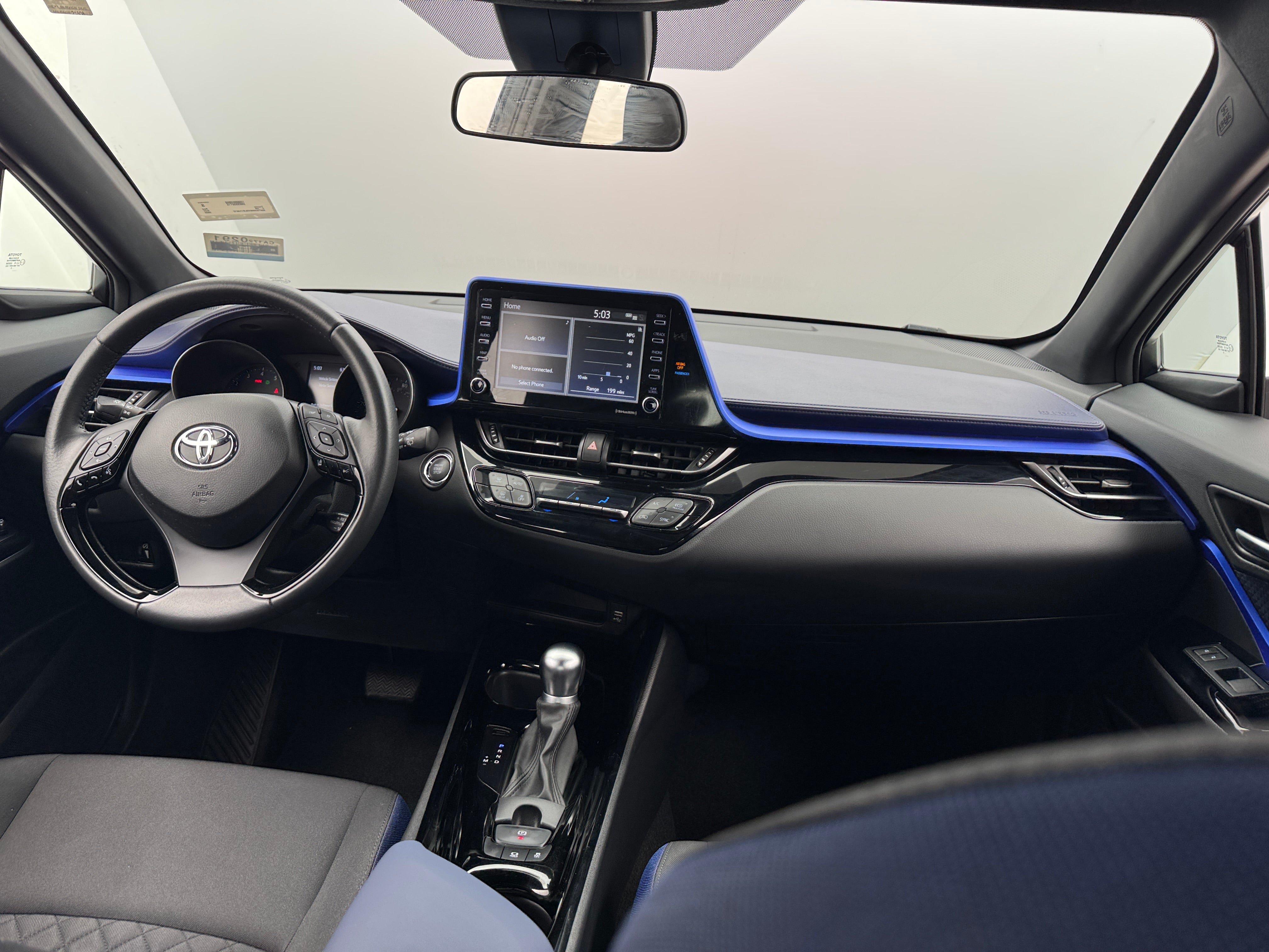 2020 Toyota C-HR XLE 3