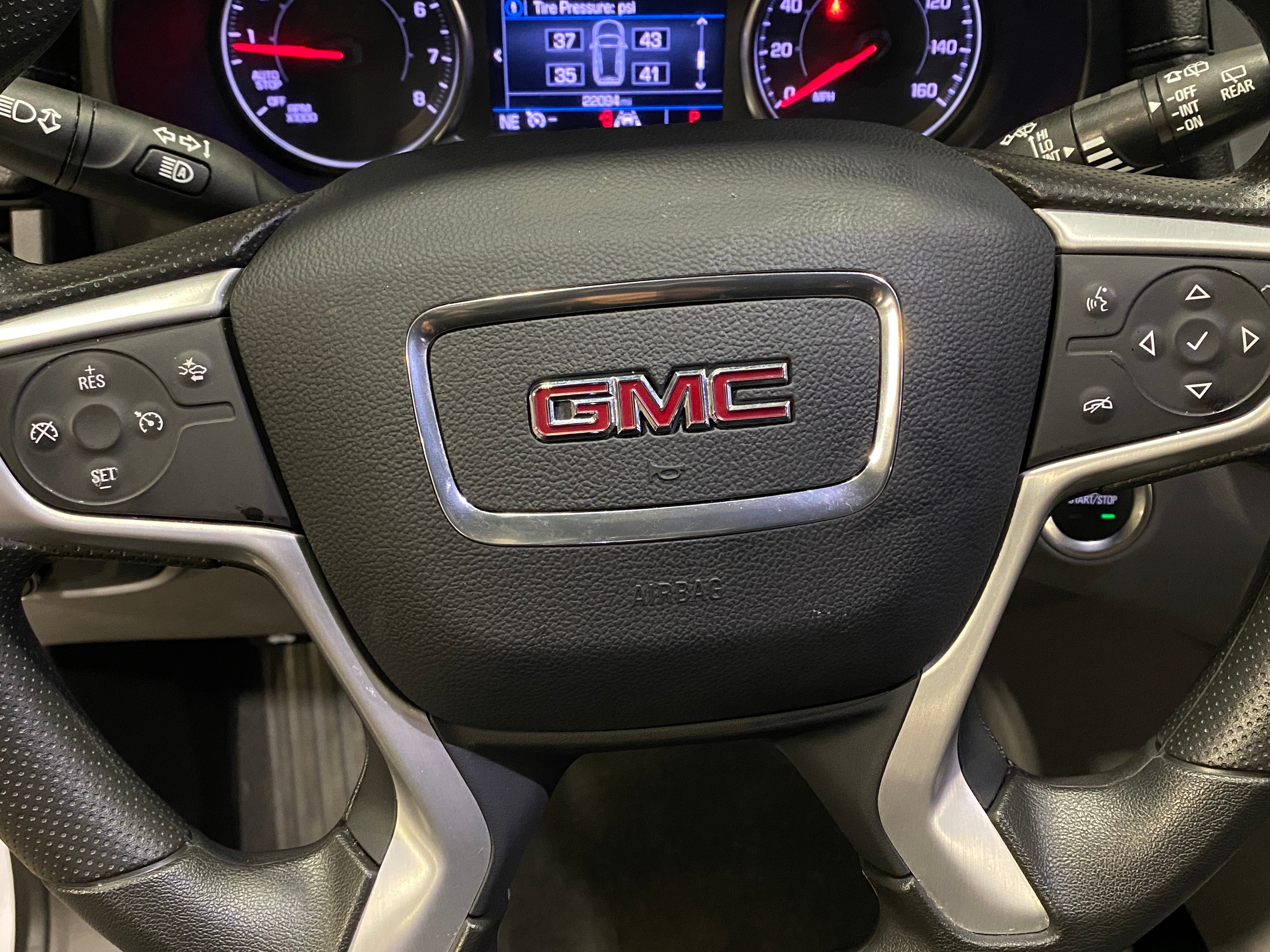 2023 GMC Terrain SLE 5