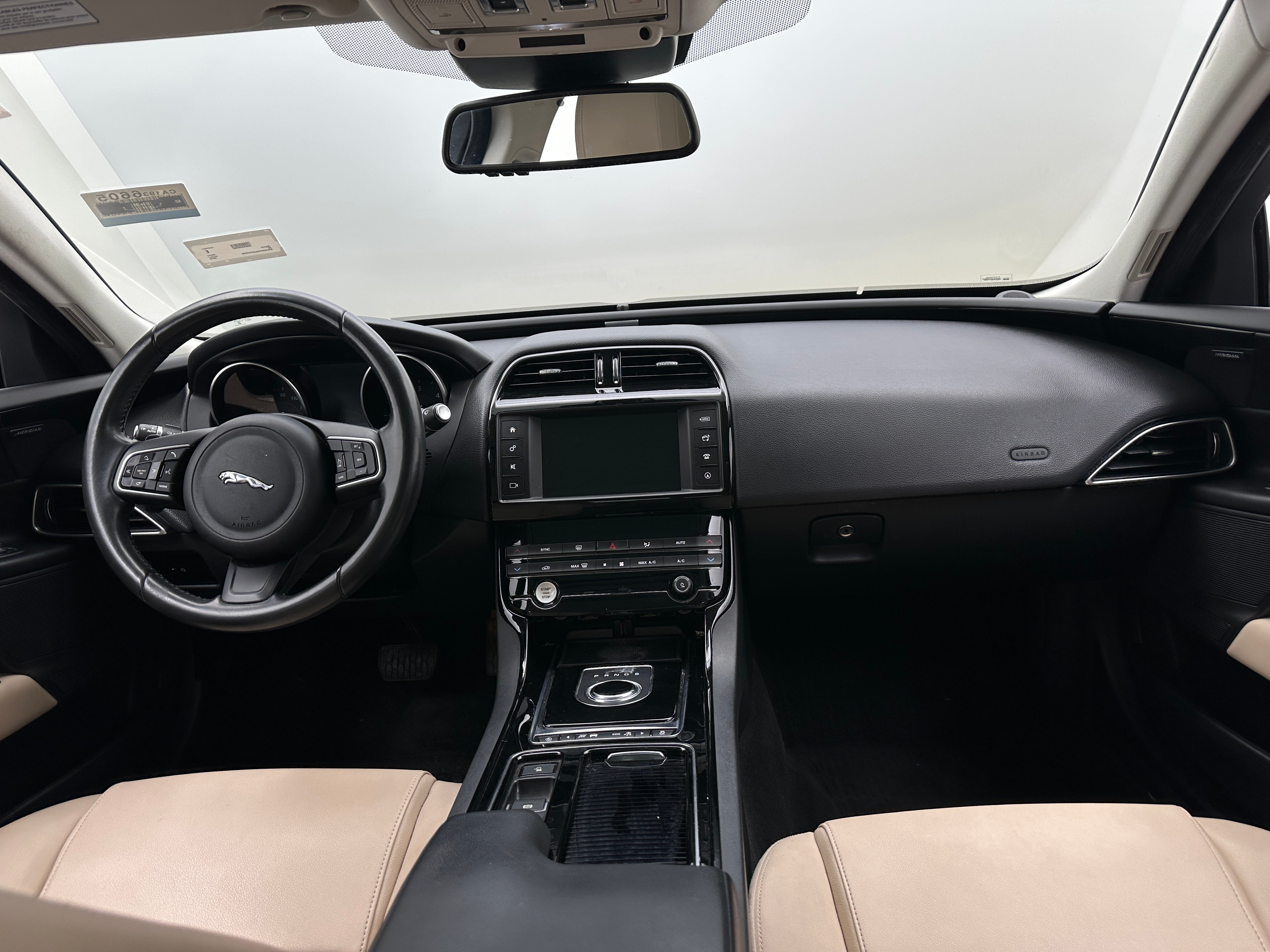 2018 Jaguar XE Premium 3