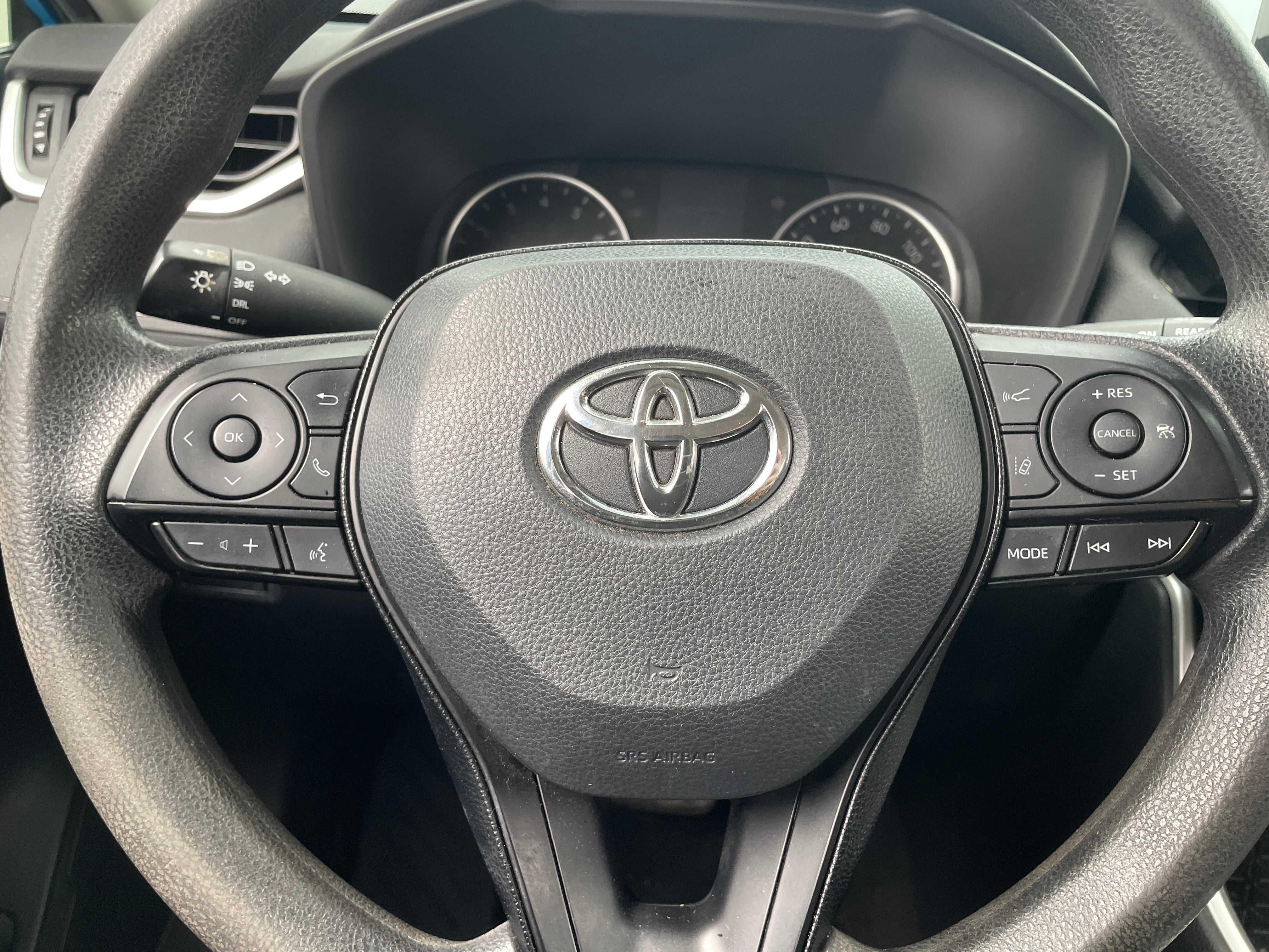 2019 Toyota RAV4 LE 5