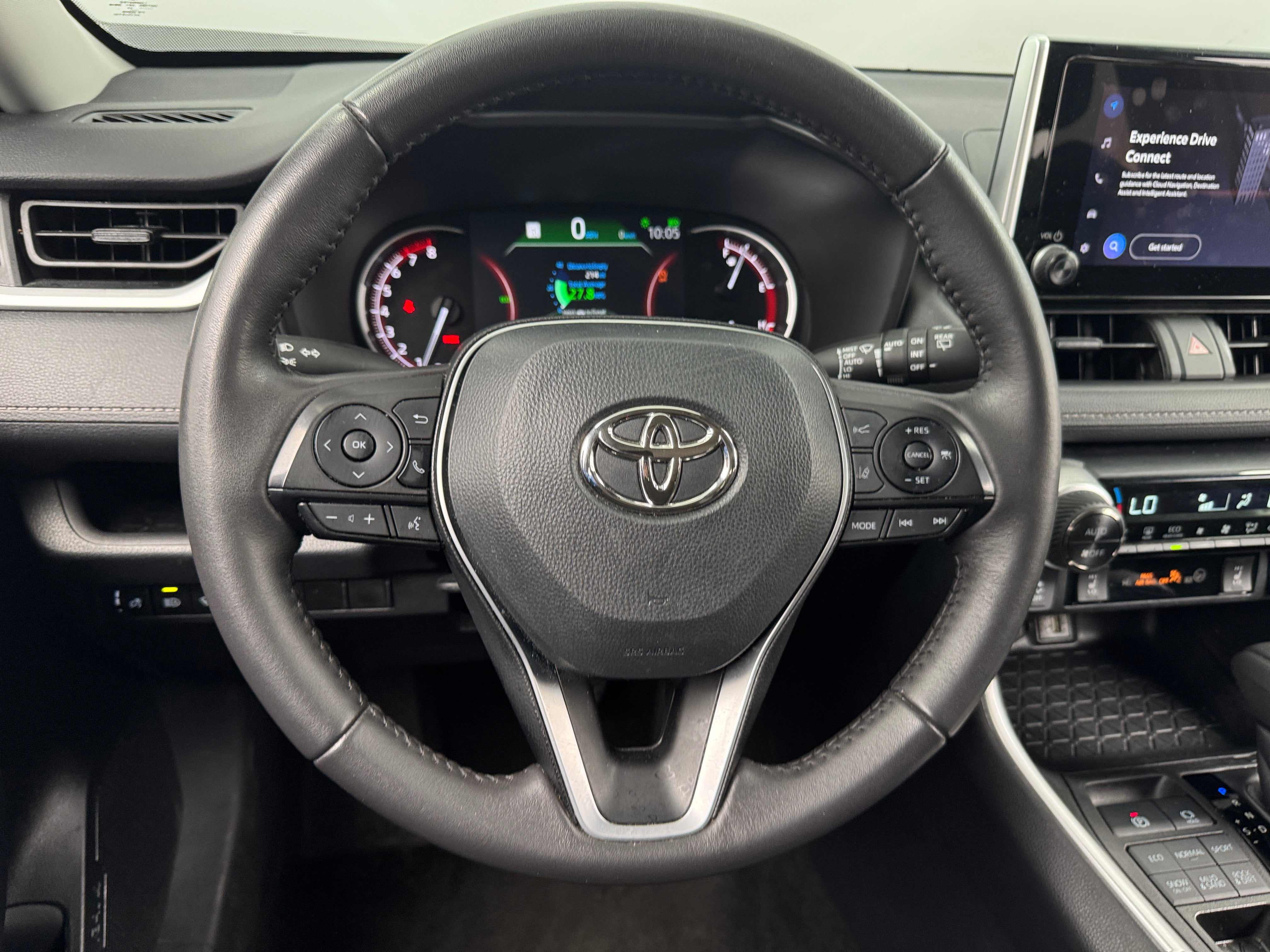 2023 Toyota RAV4 XLE 5