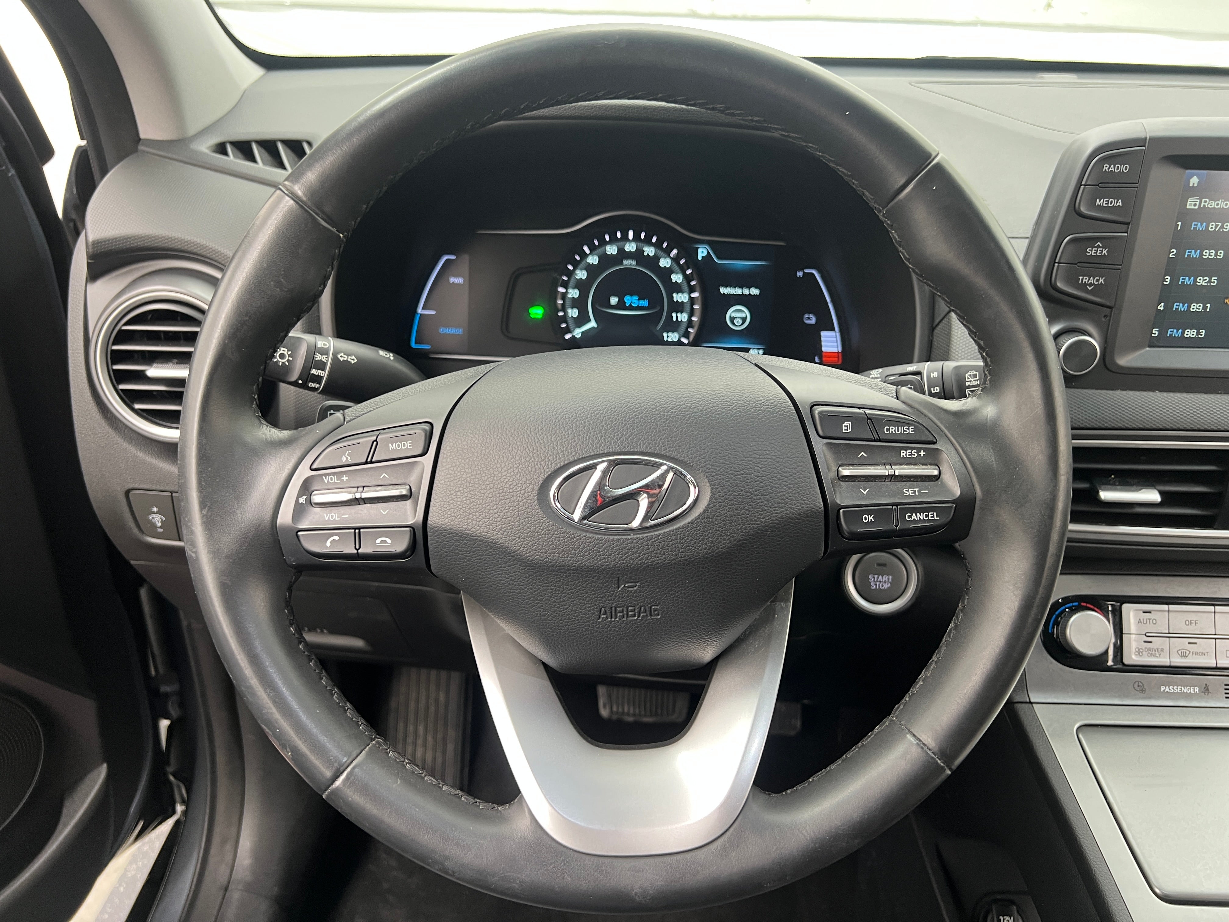 2021 Hyundai Kona Limited 4