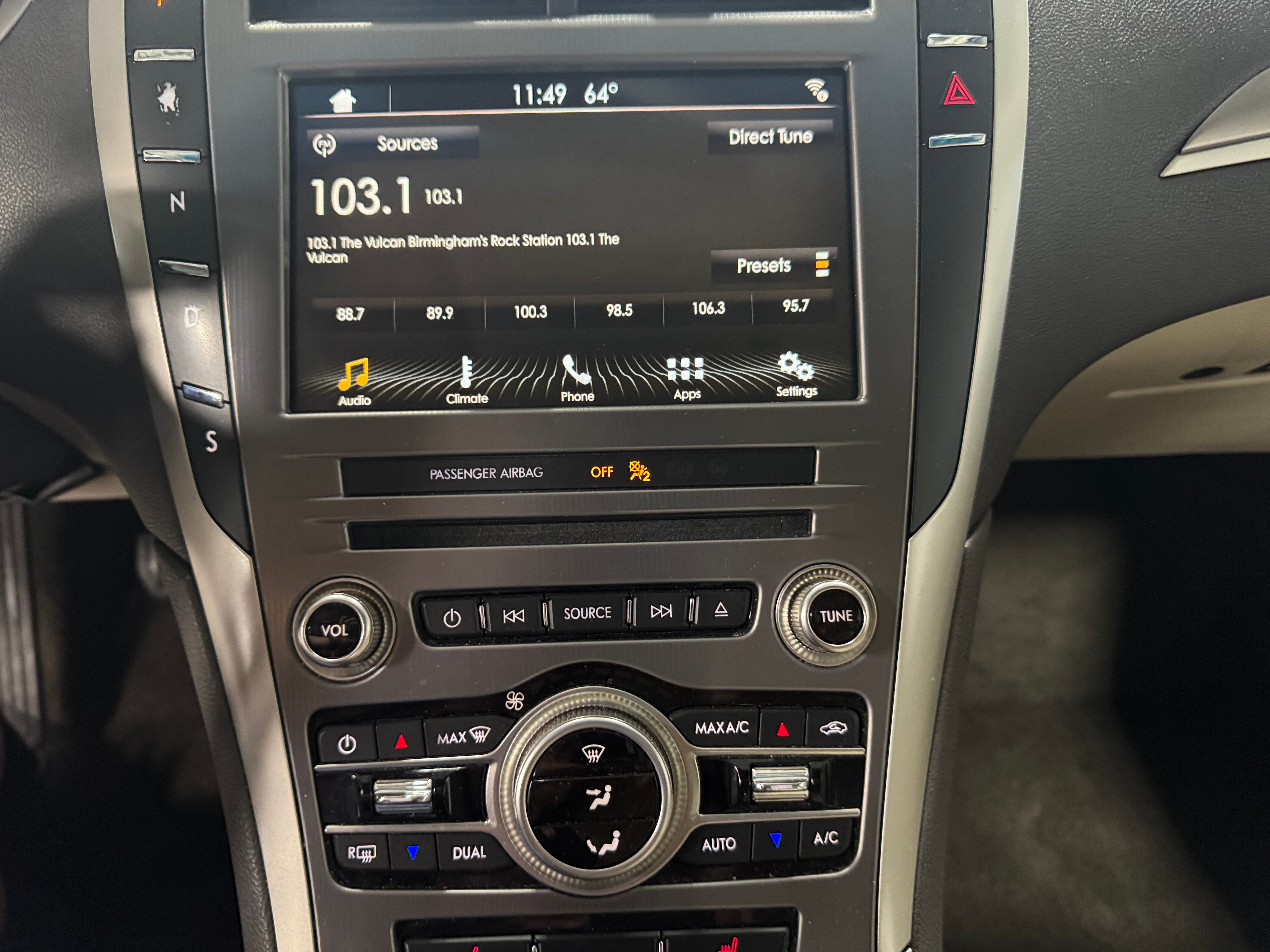 2017 Lincoln MKZ Premiere 4