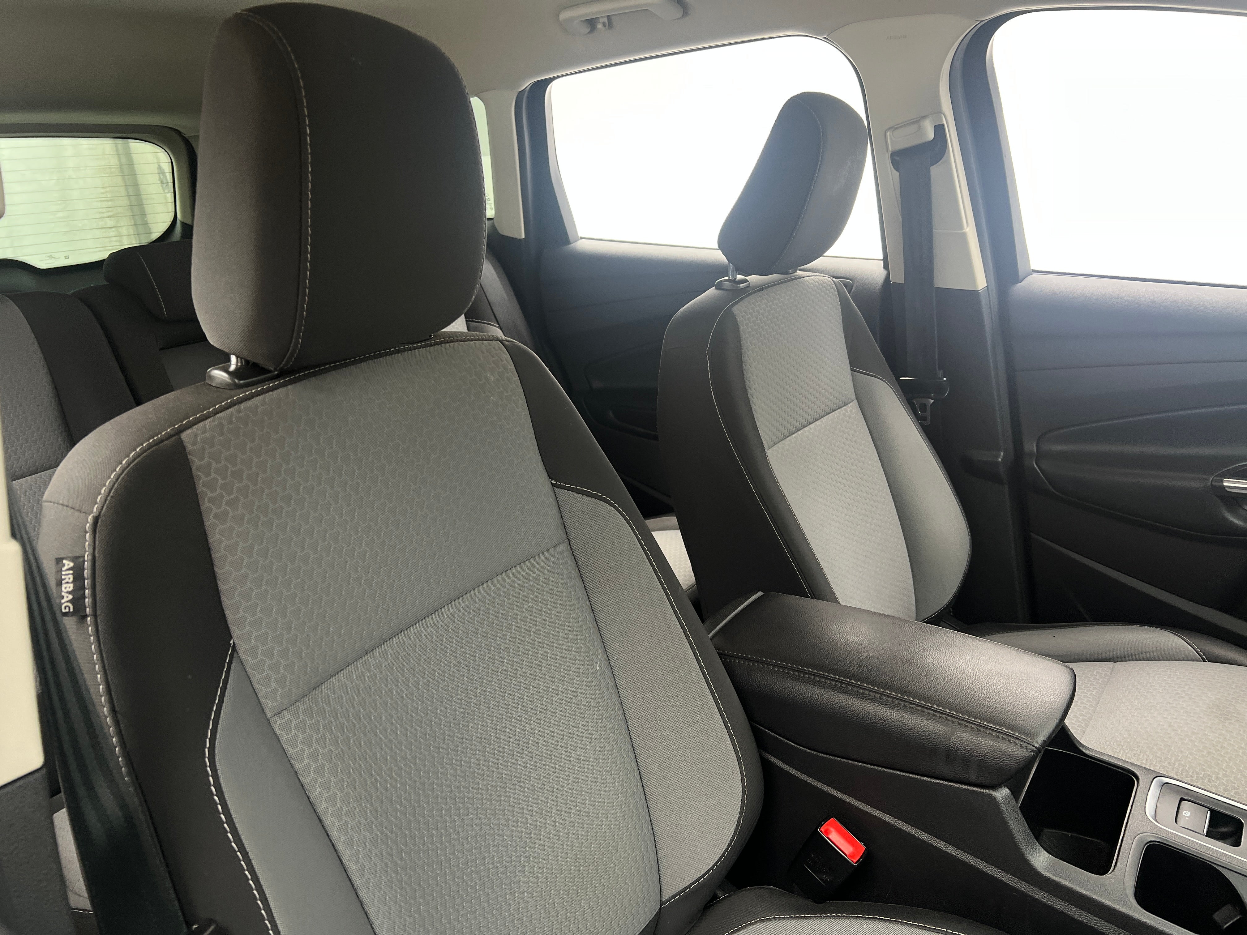 2019 Ford Escape SE 2