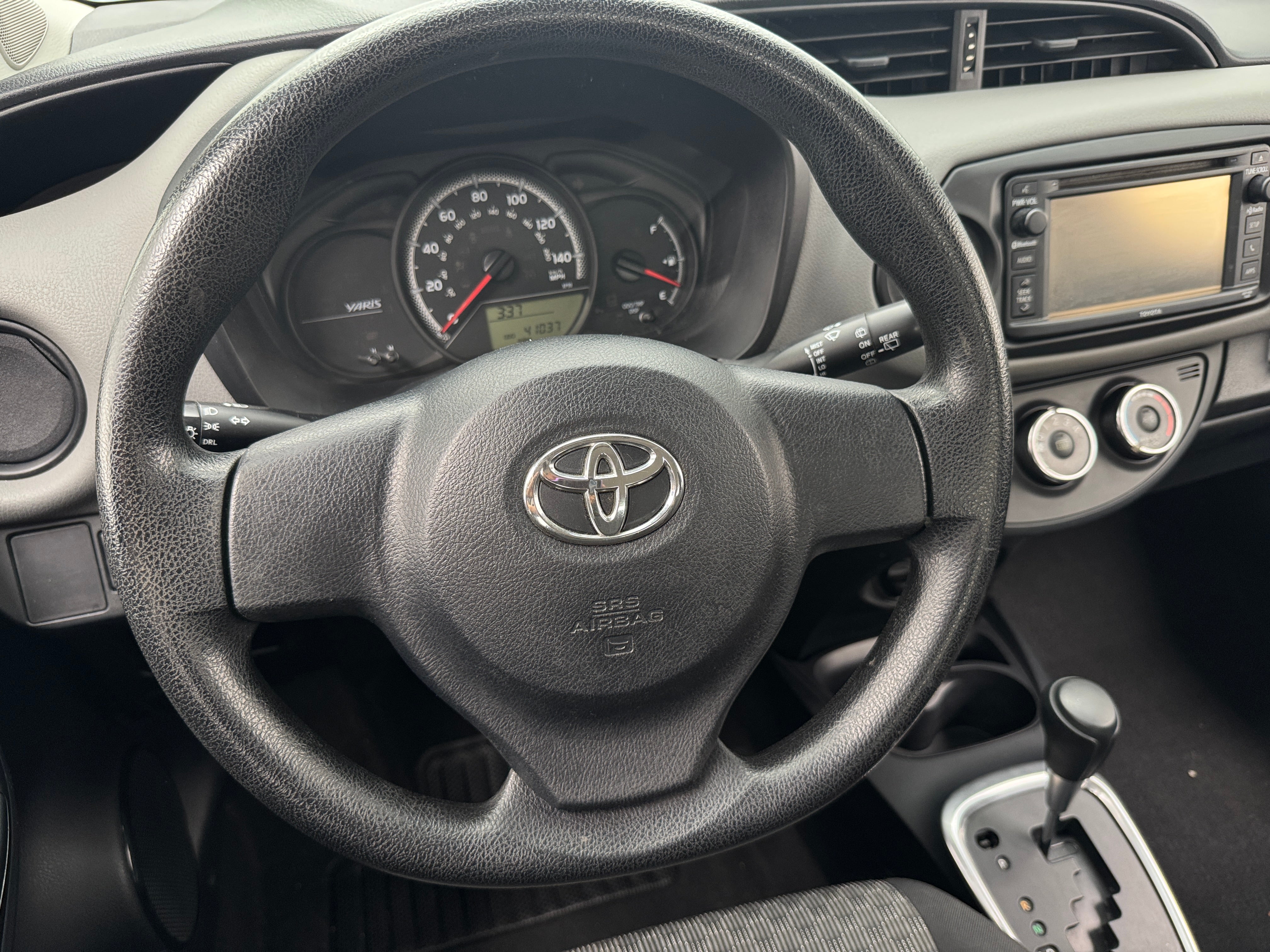 2016 Toyota Yaris L 5