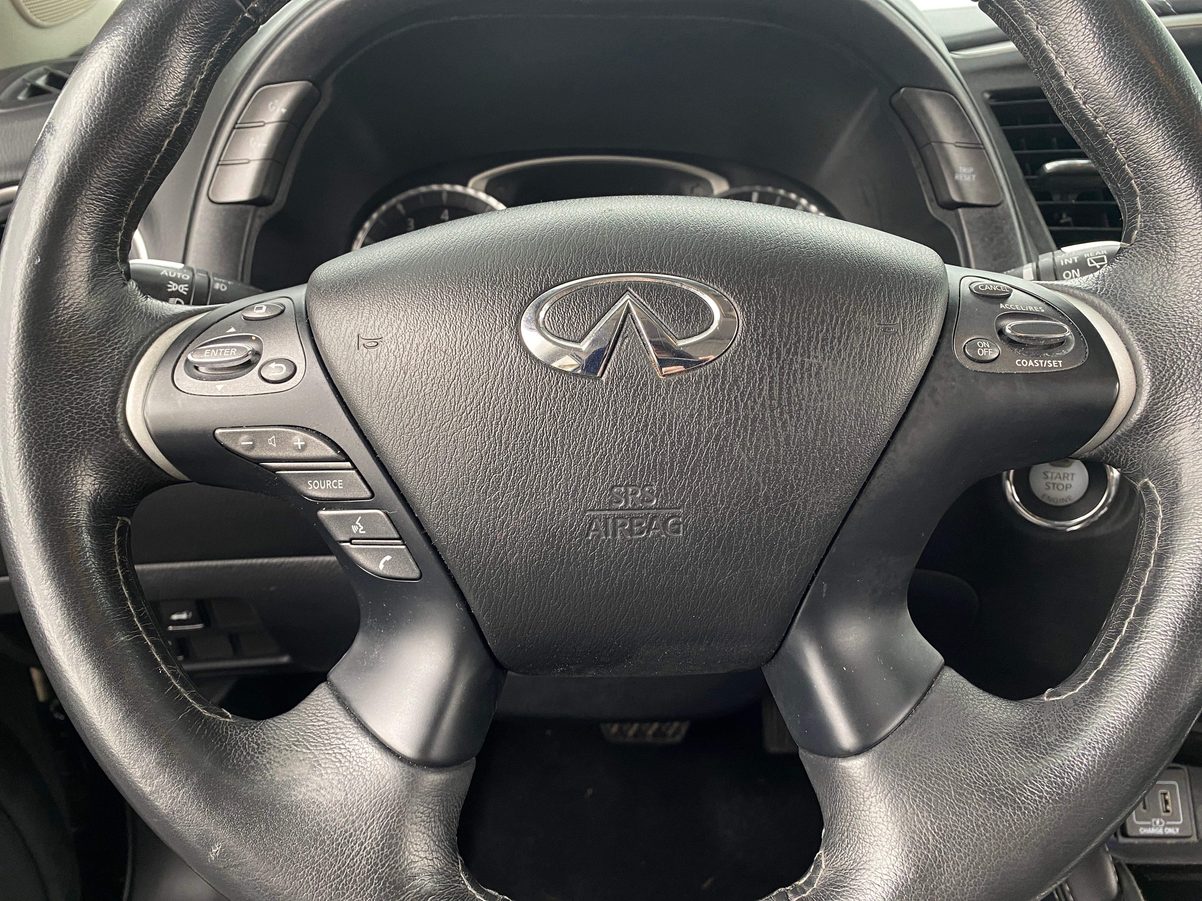 2019 INFINITI QX60 Luxe 5