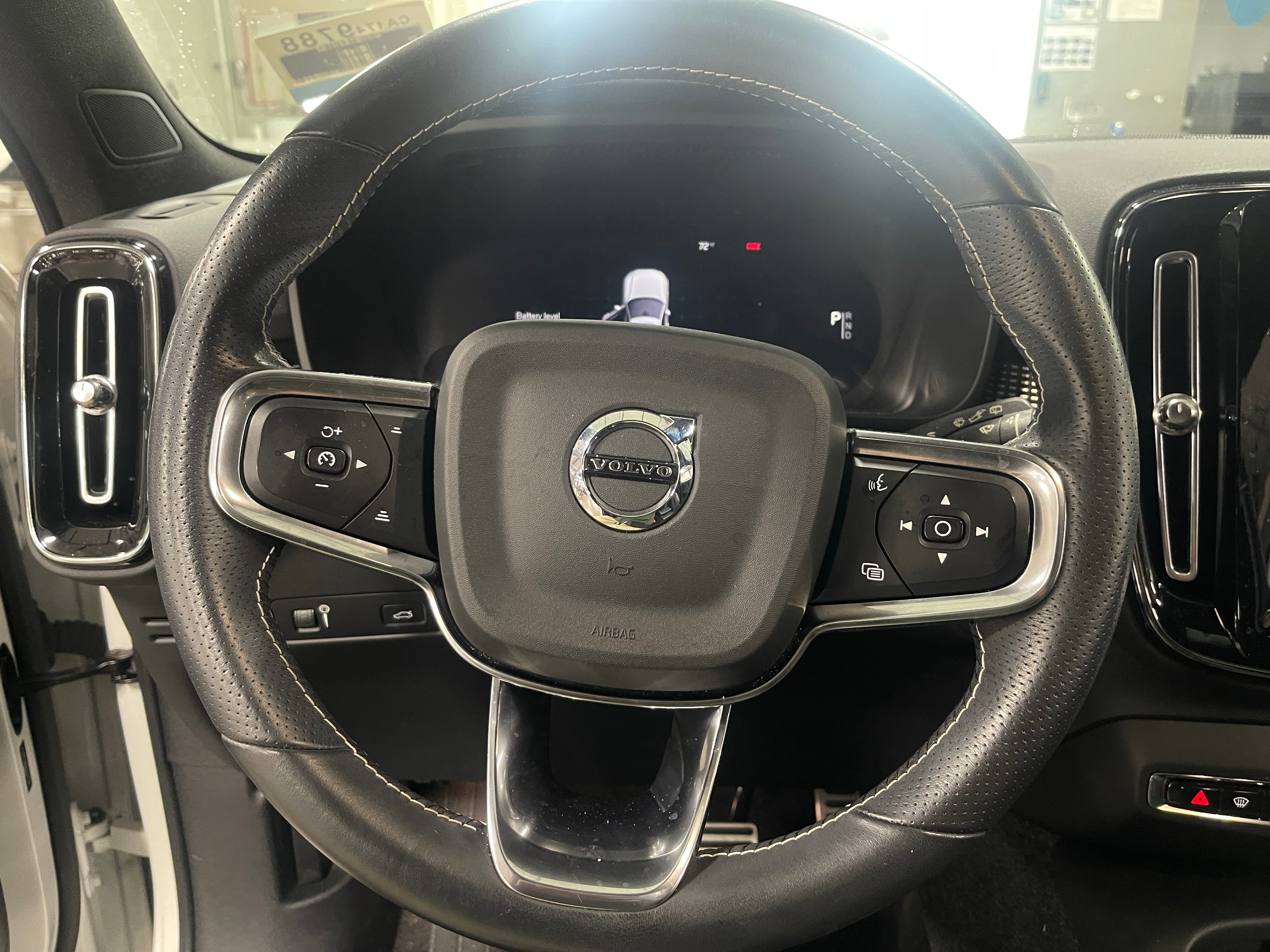 2021 Volvo XC40 Recharge Core 5