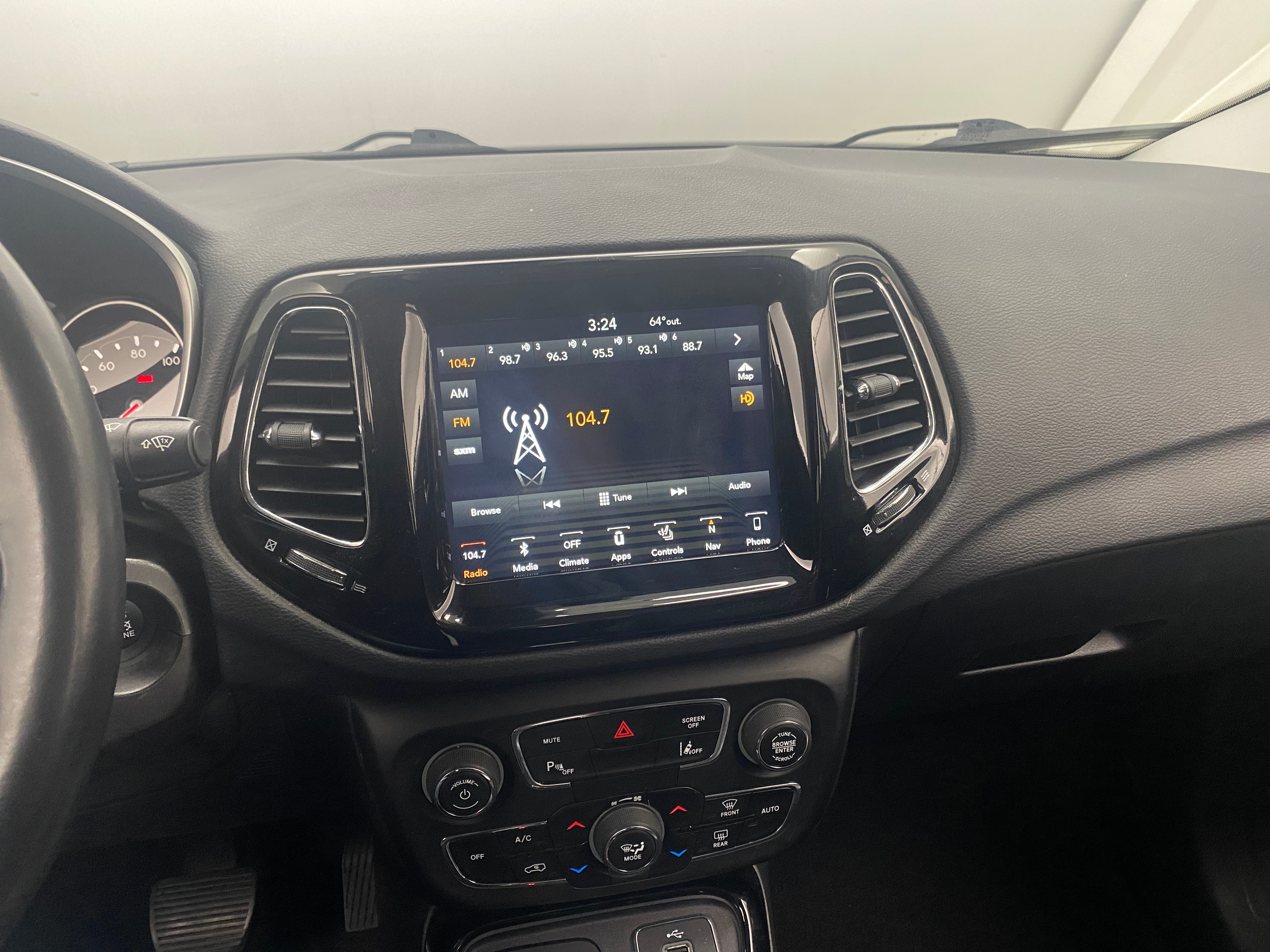 2018 Jeep Compass Limited 3