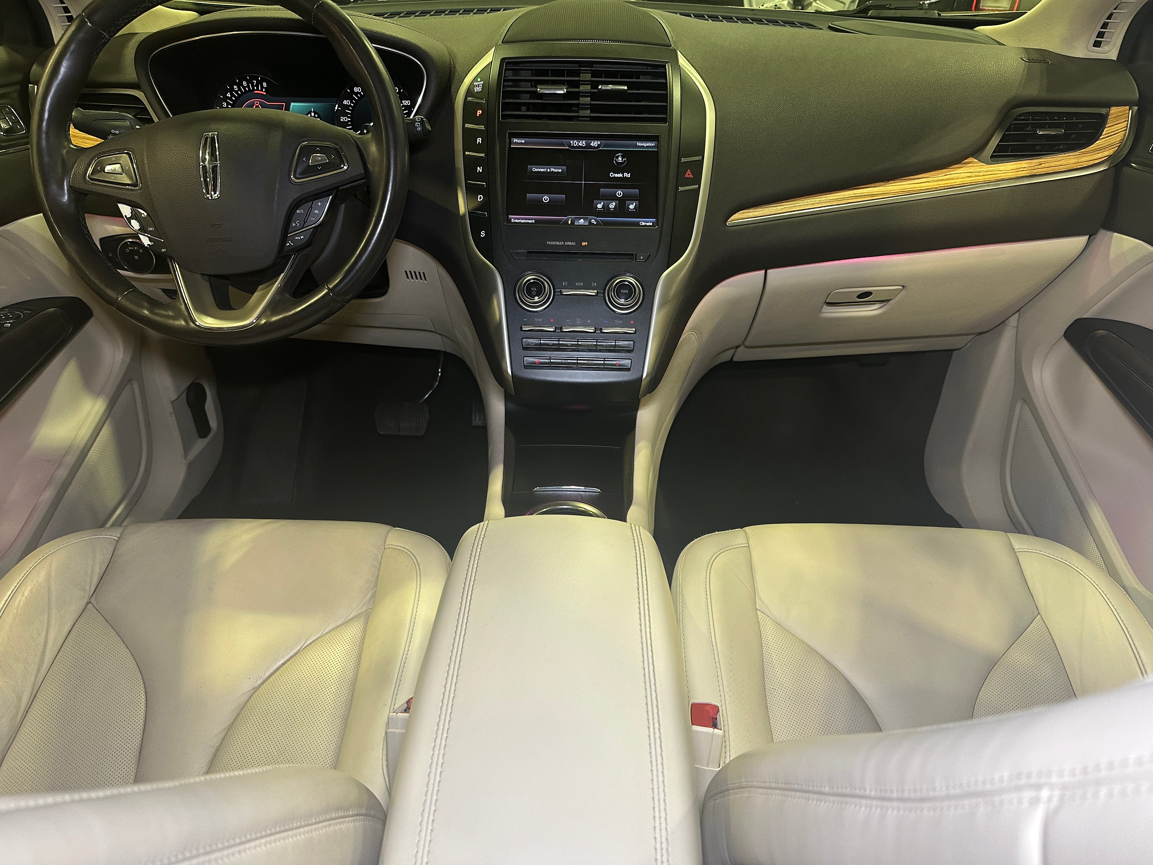 2015 Lincoln MKC Base 3