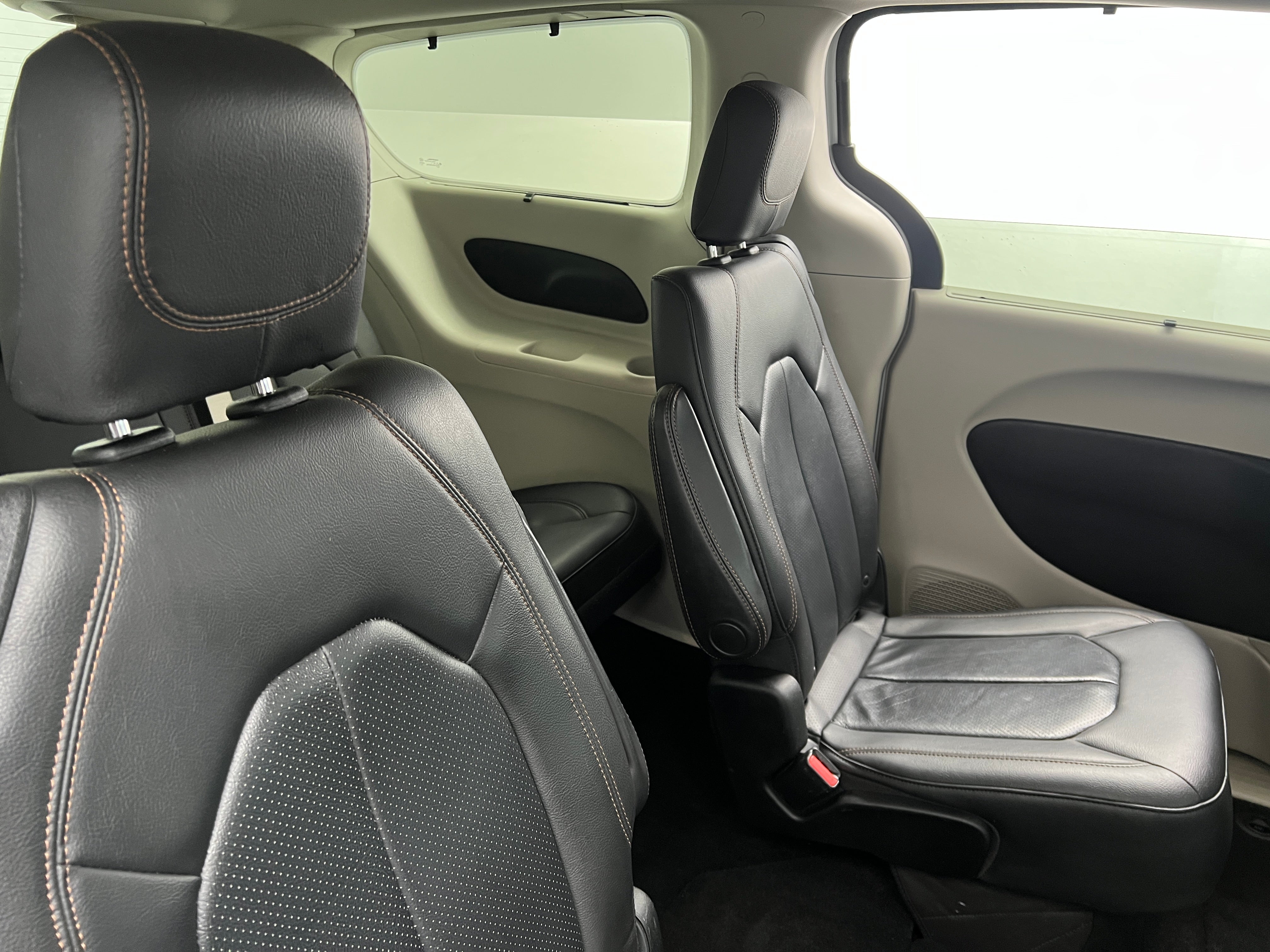 2019 Chrysler Pacifica Touring L 6