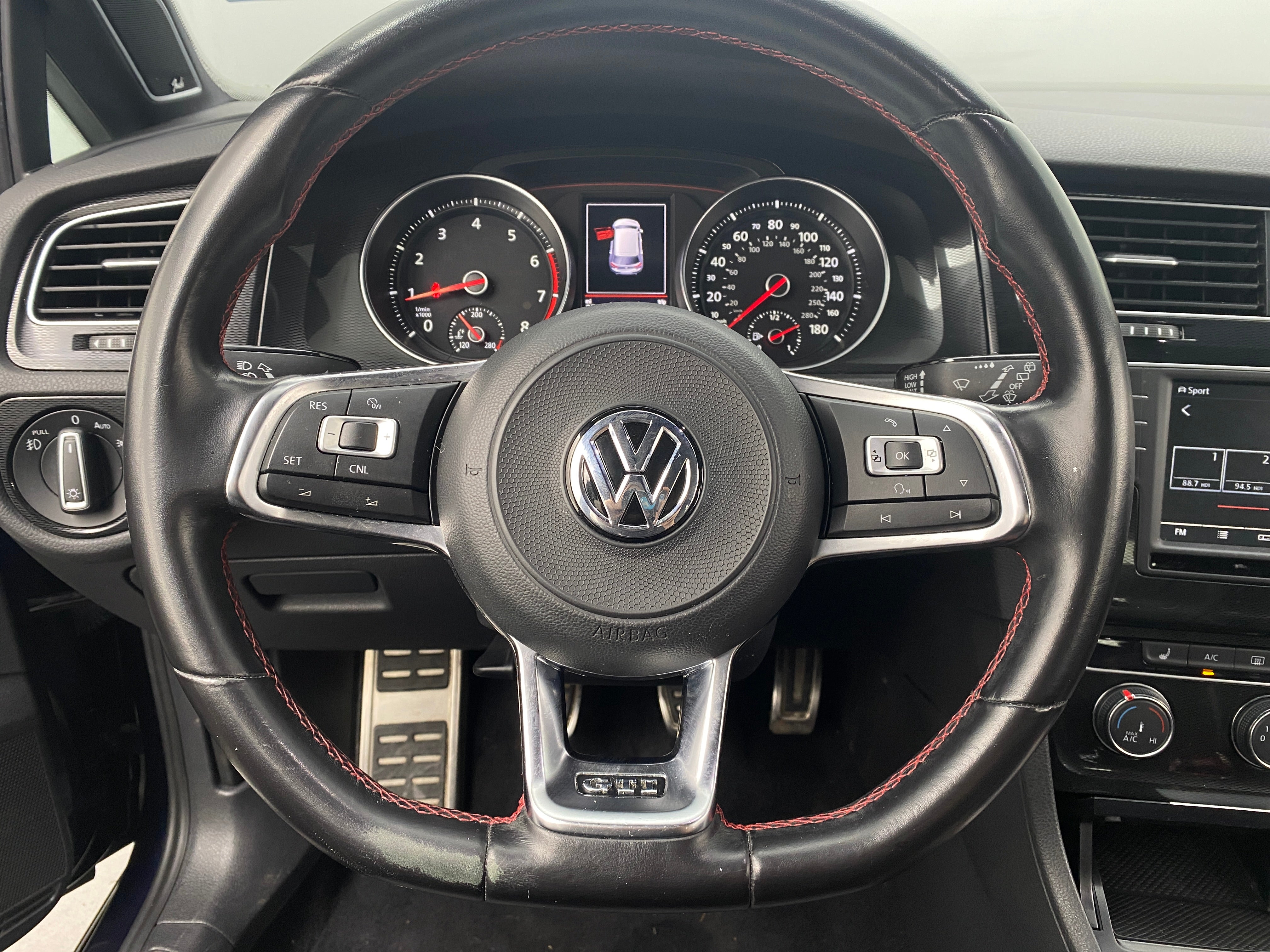 2017 Volkswagen Golf GTI SE 5