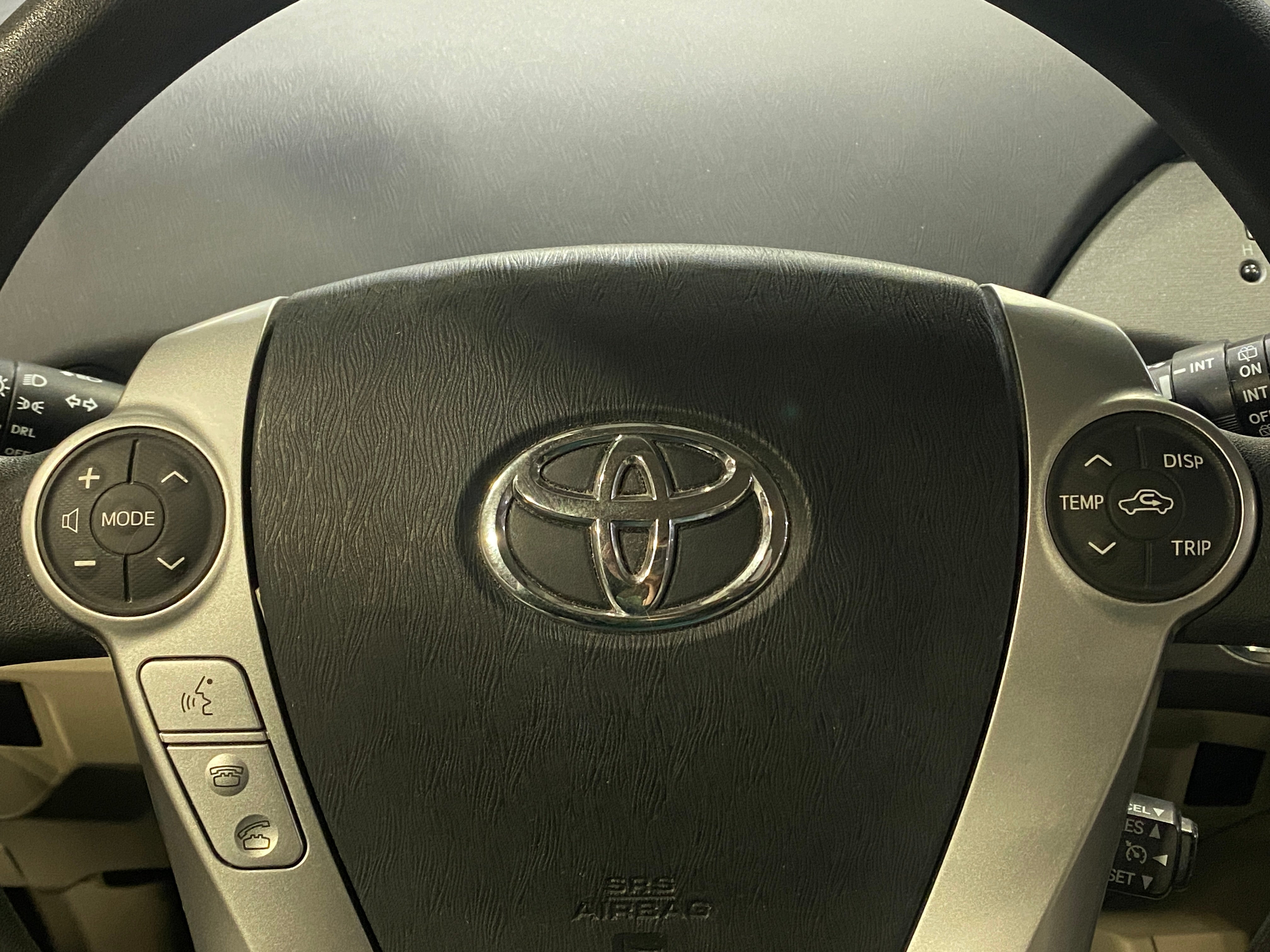 2012 Toyota Prius Three 5