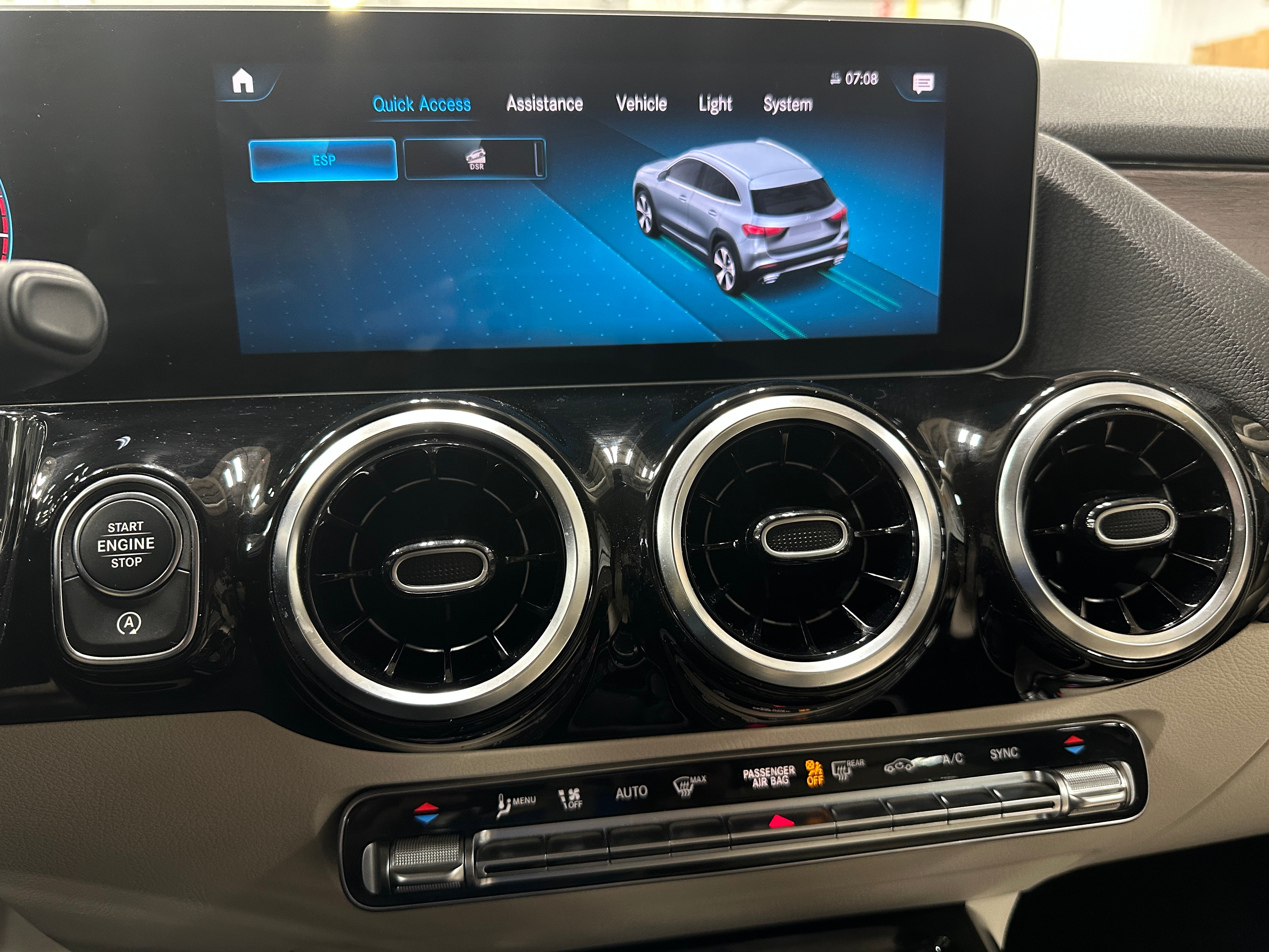 2021 Mercedes-Benz GLA 250 4MATIC 4