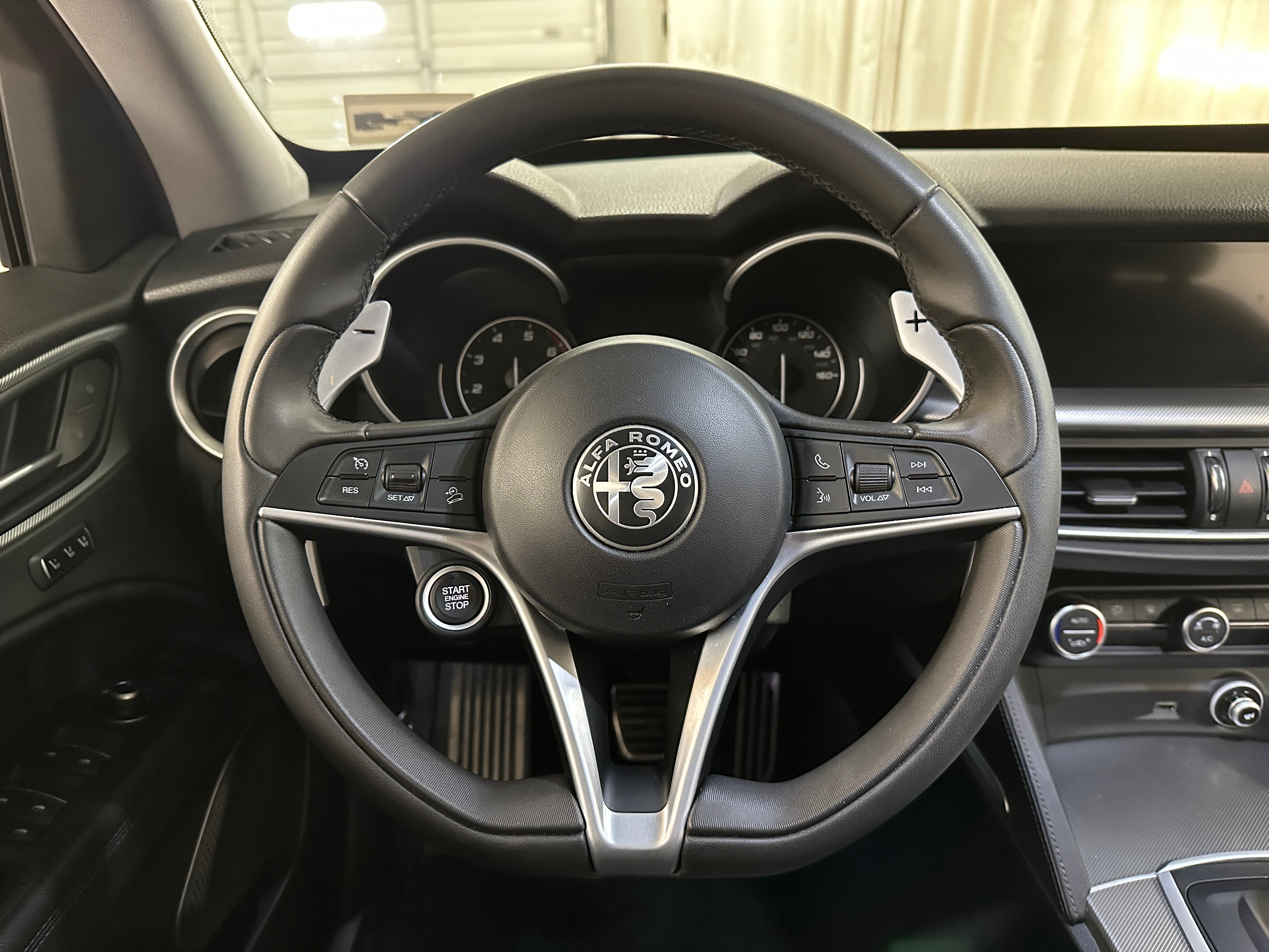 2019 Alfa Romeo Stelvio Sport 4