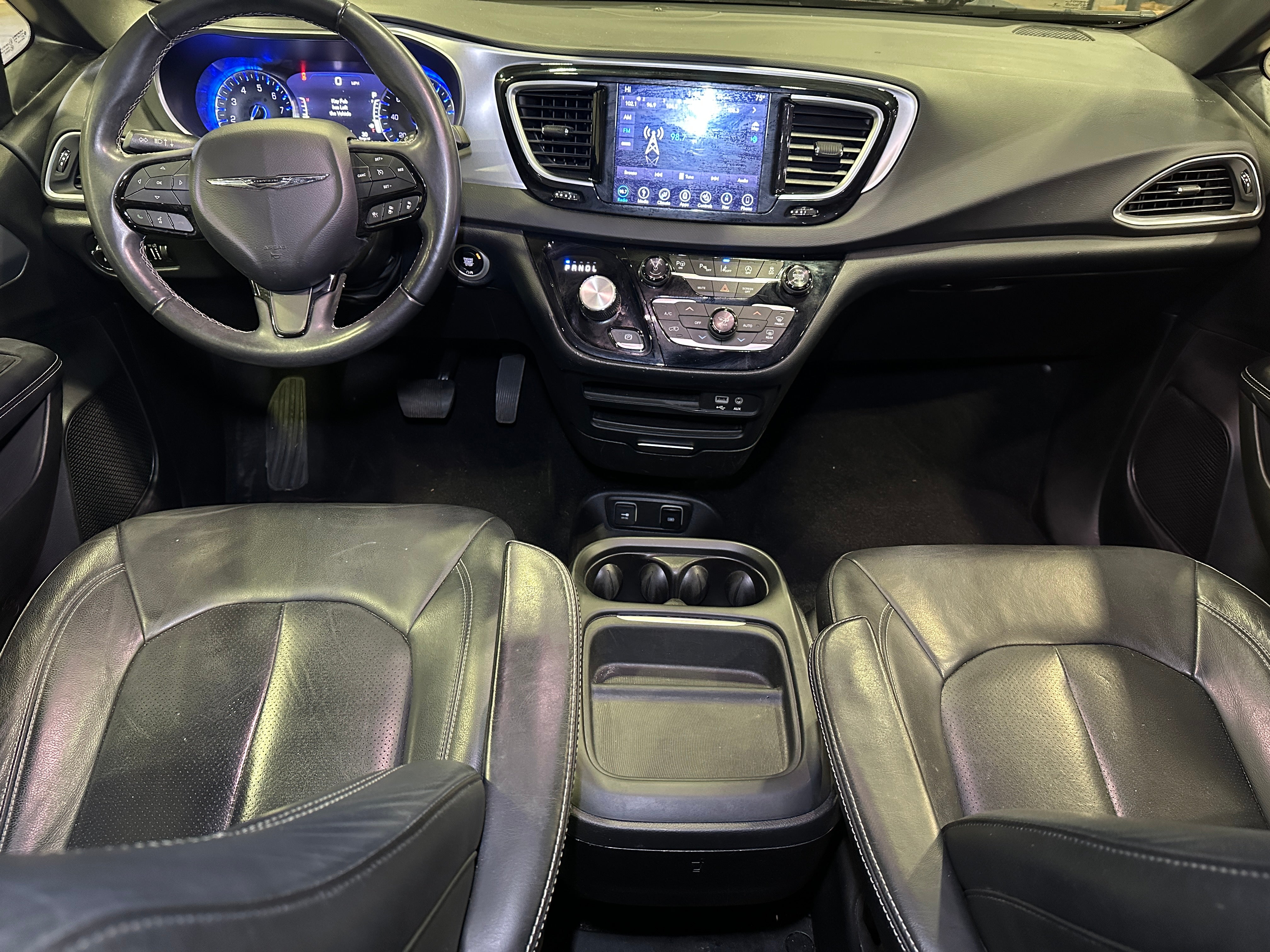 2018 Chrysler Pacifica Touring L 2