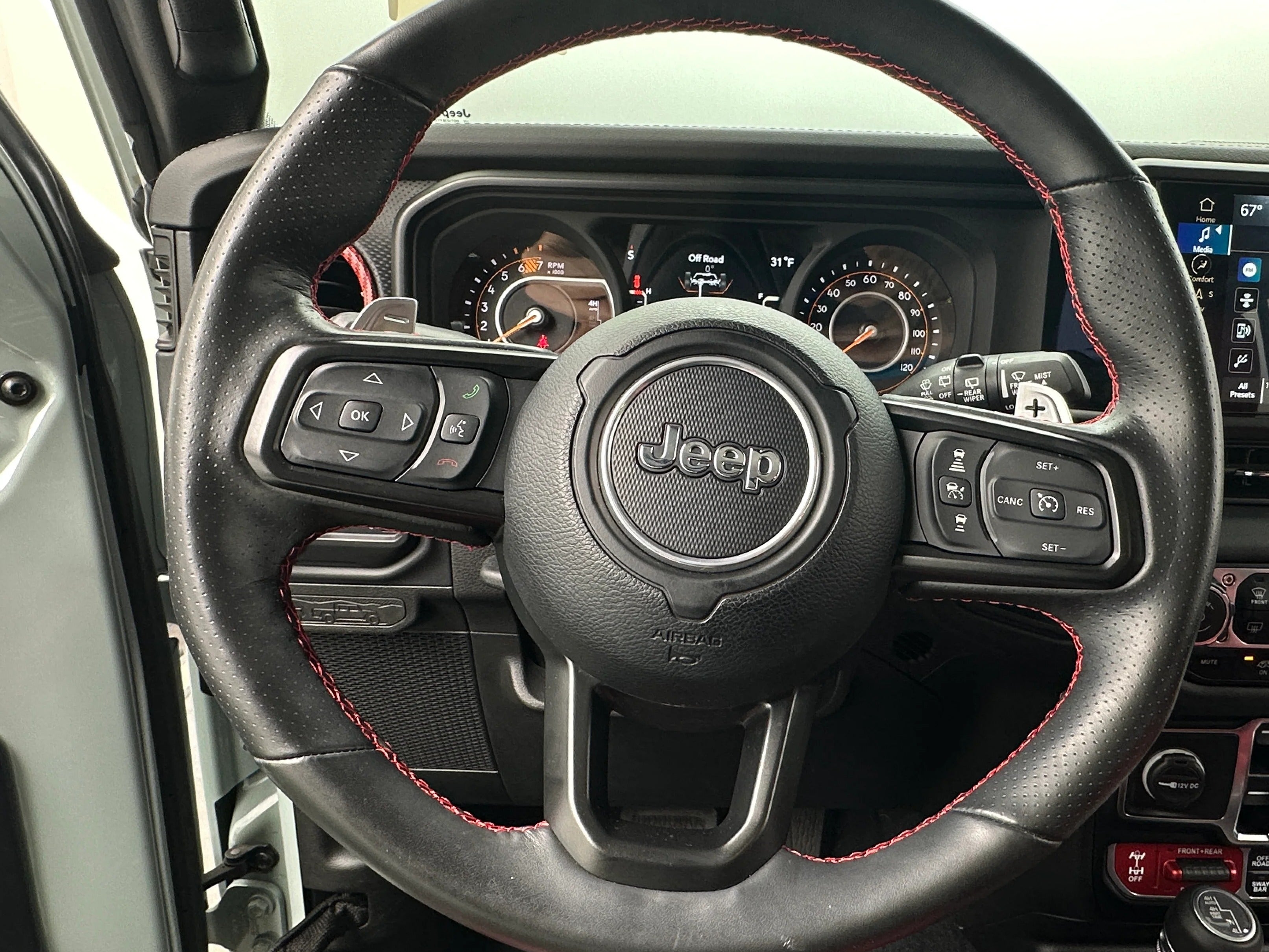 2024 Jeep Wrangler Rubicon 4