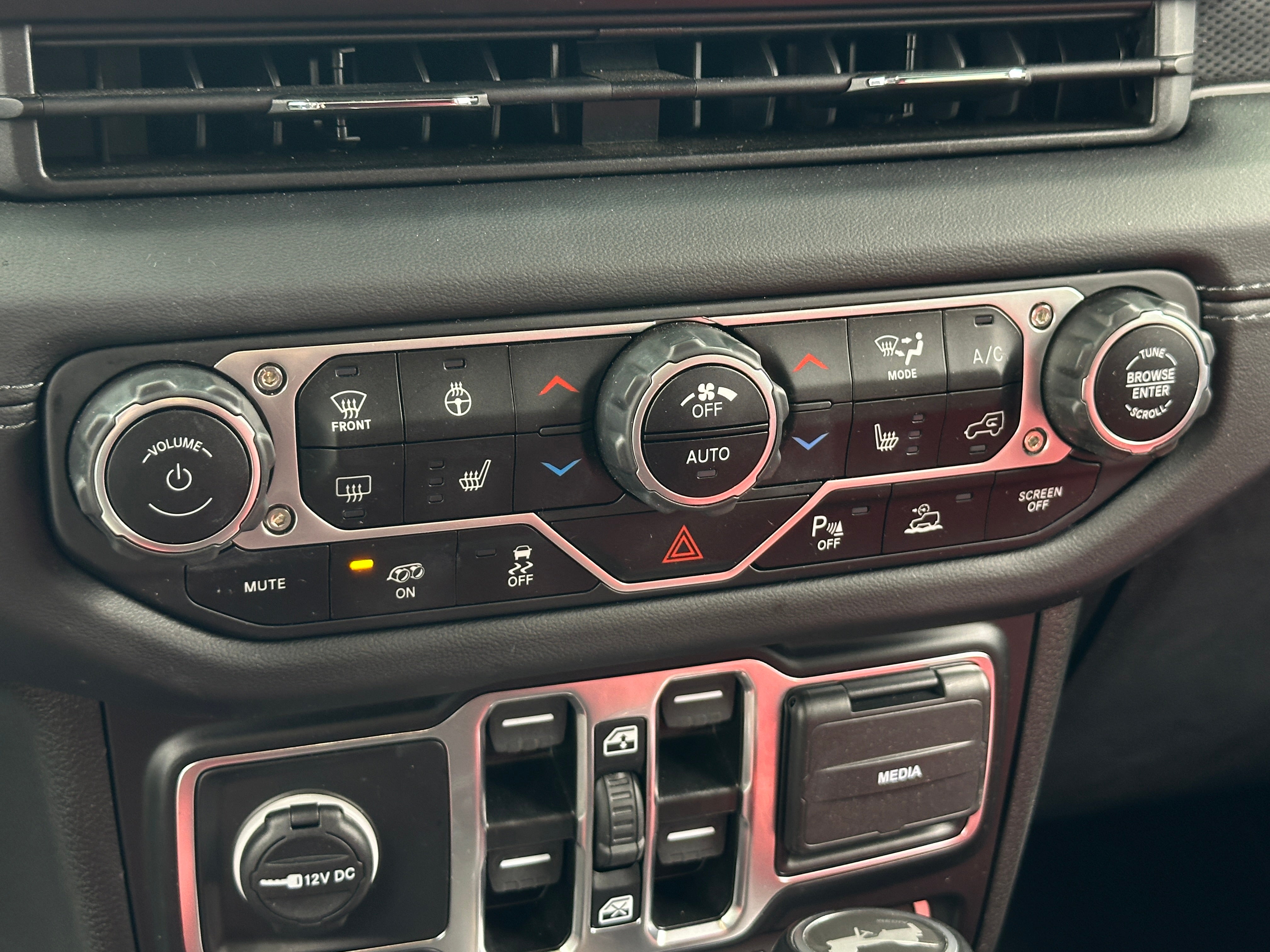 2024 Jeep Wrangler Rubicon 3