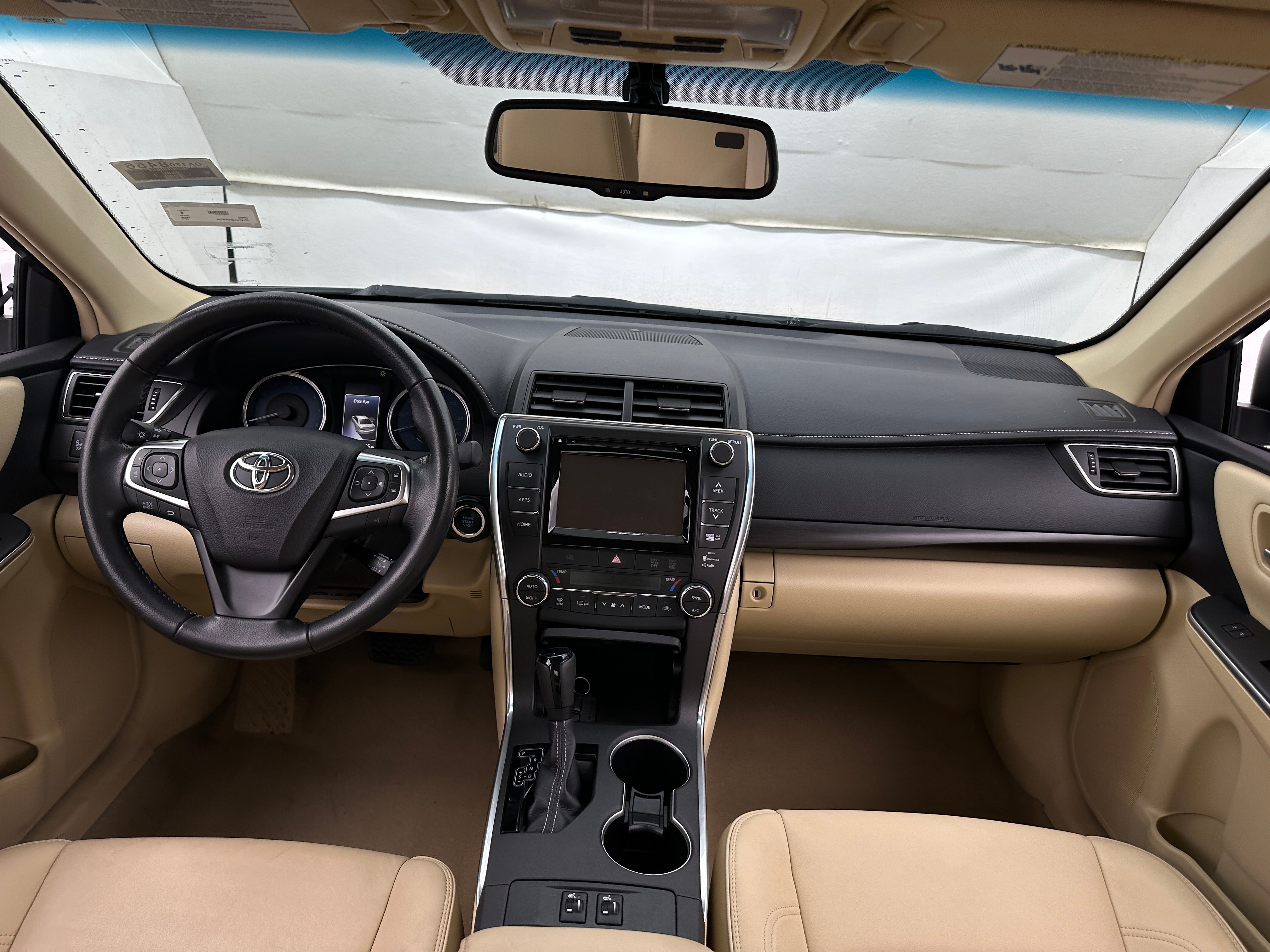 2015 Toyota Camry XLE 2