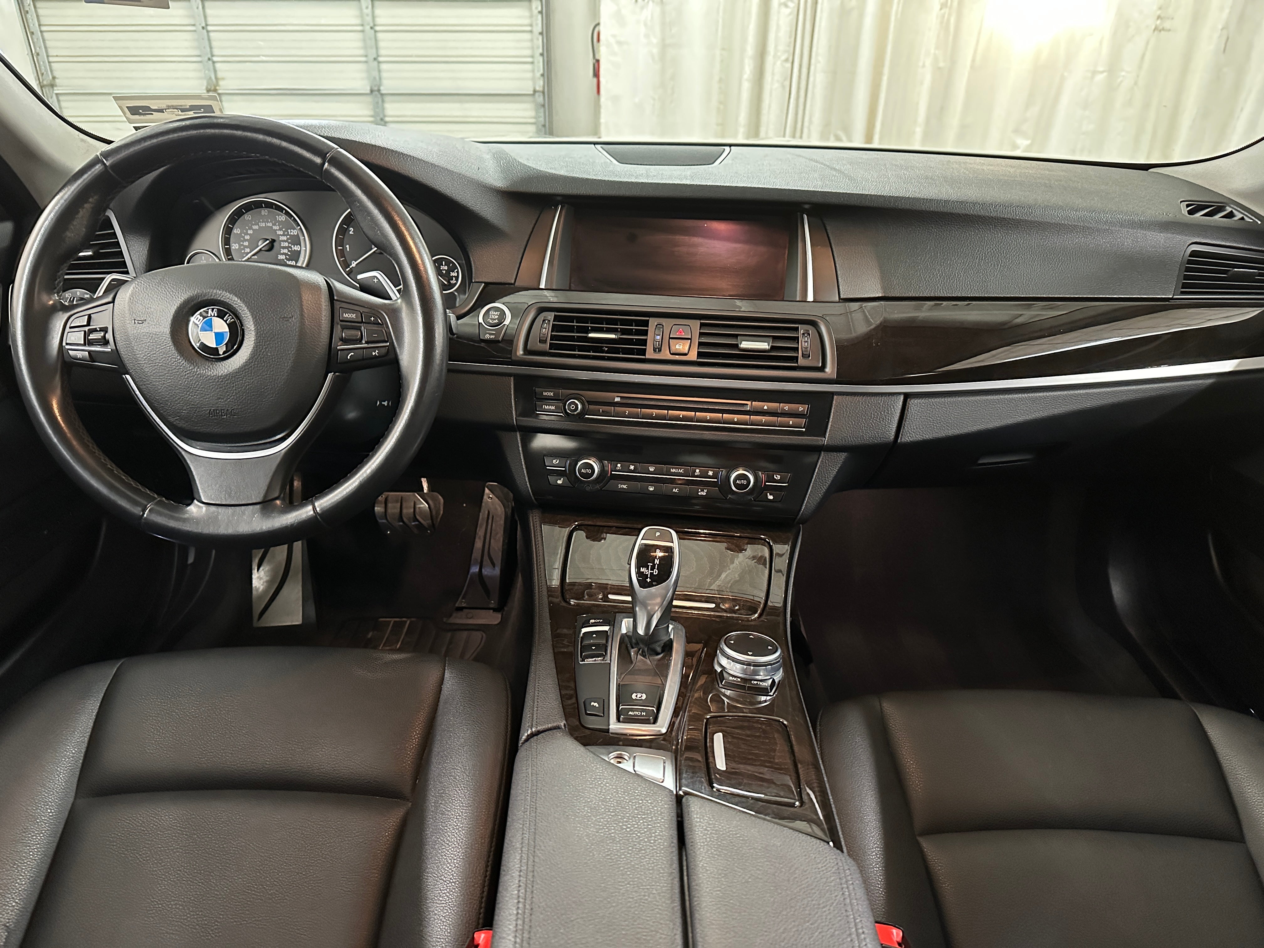 2016 BMW 5 Series 528i 2