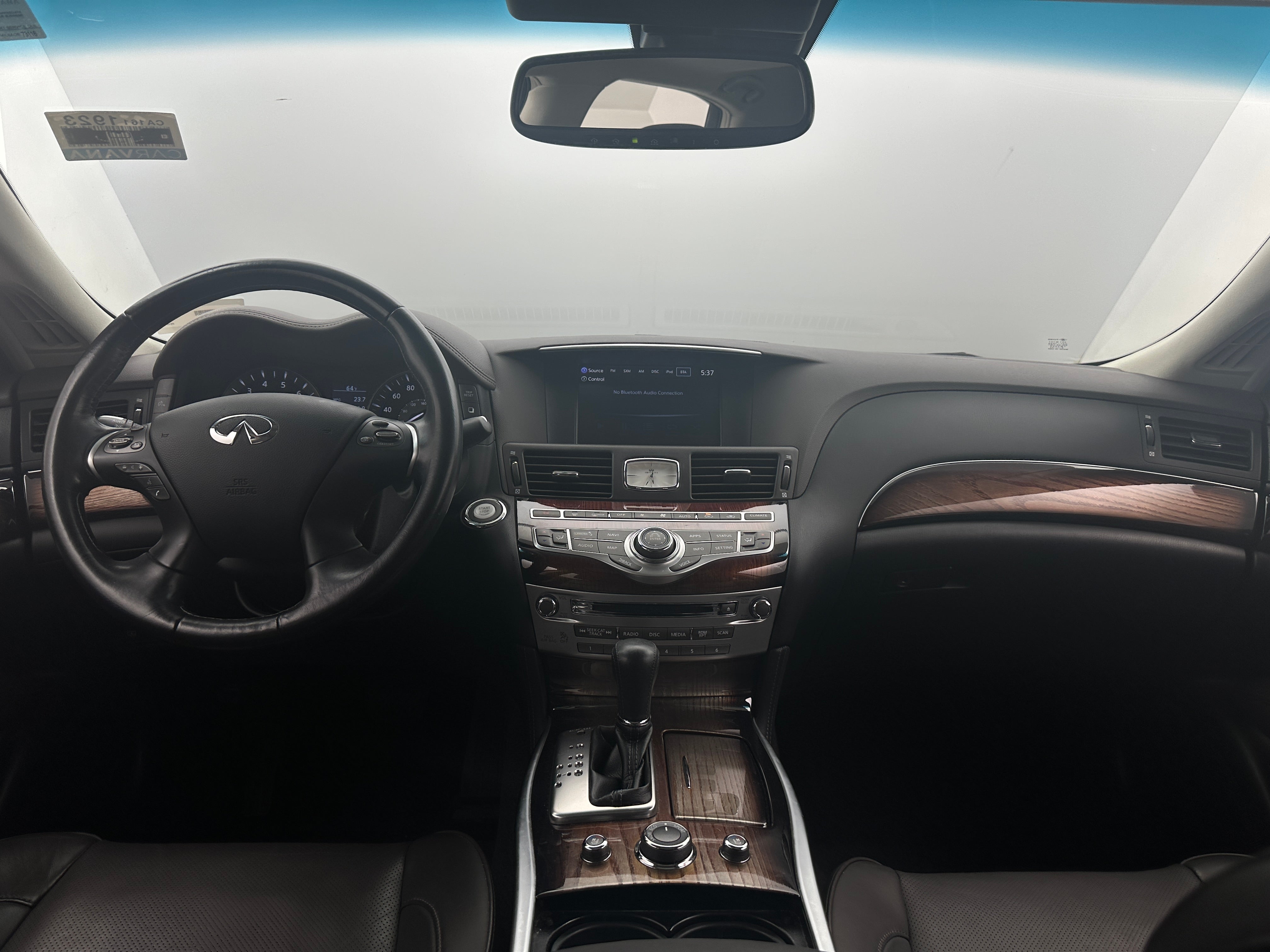 2018 INFINITI Q70 Luxe 2