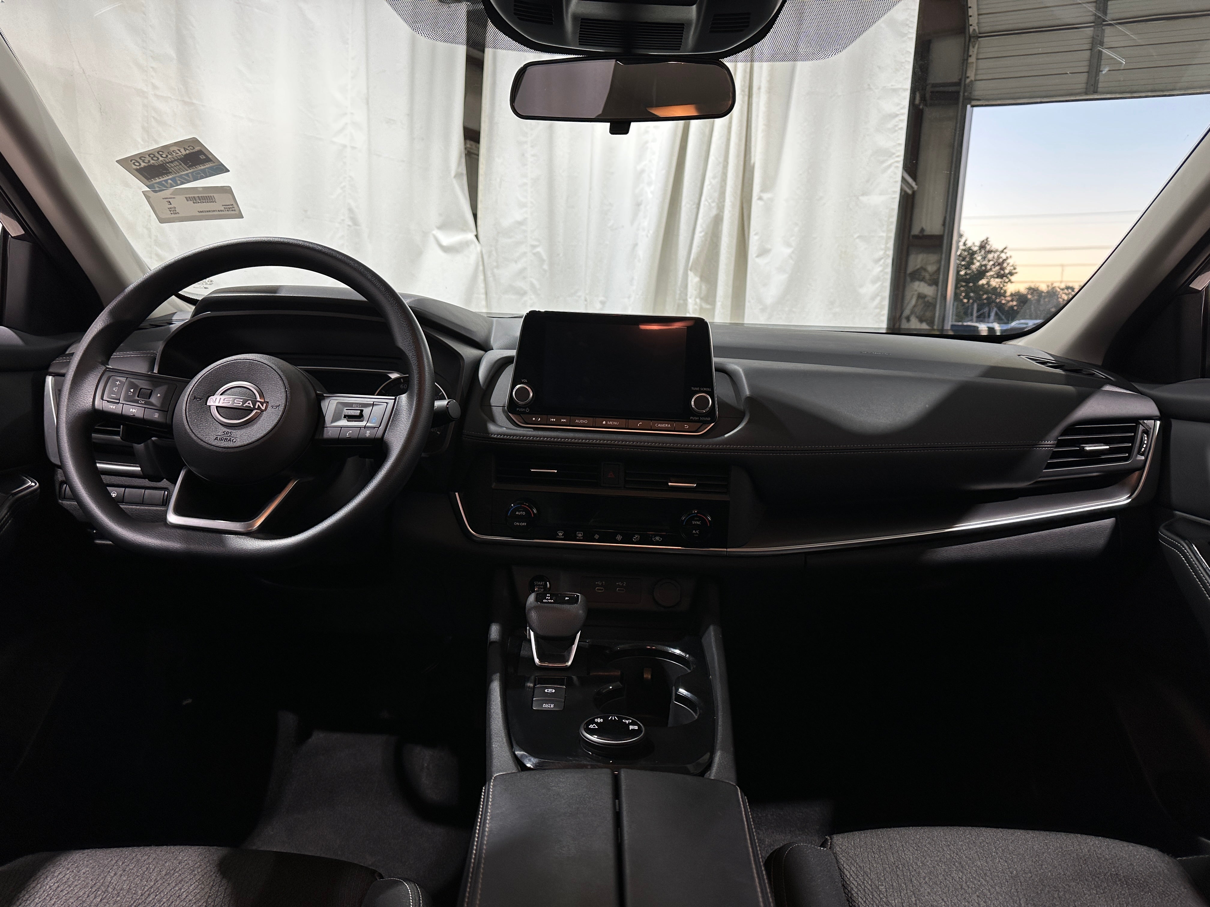 2024 Nissan Rogue SV 3