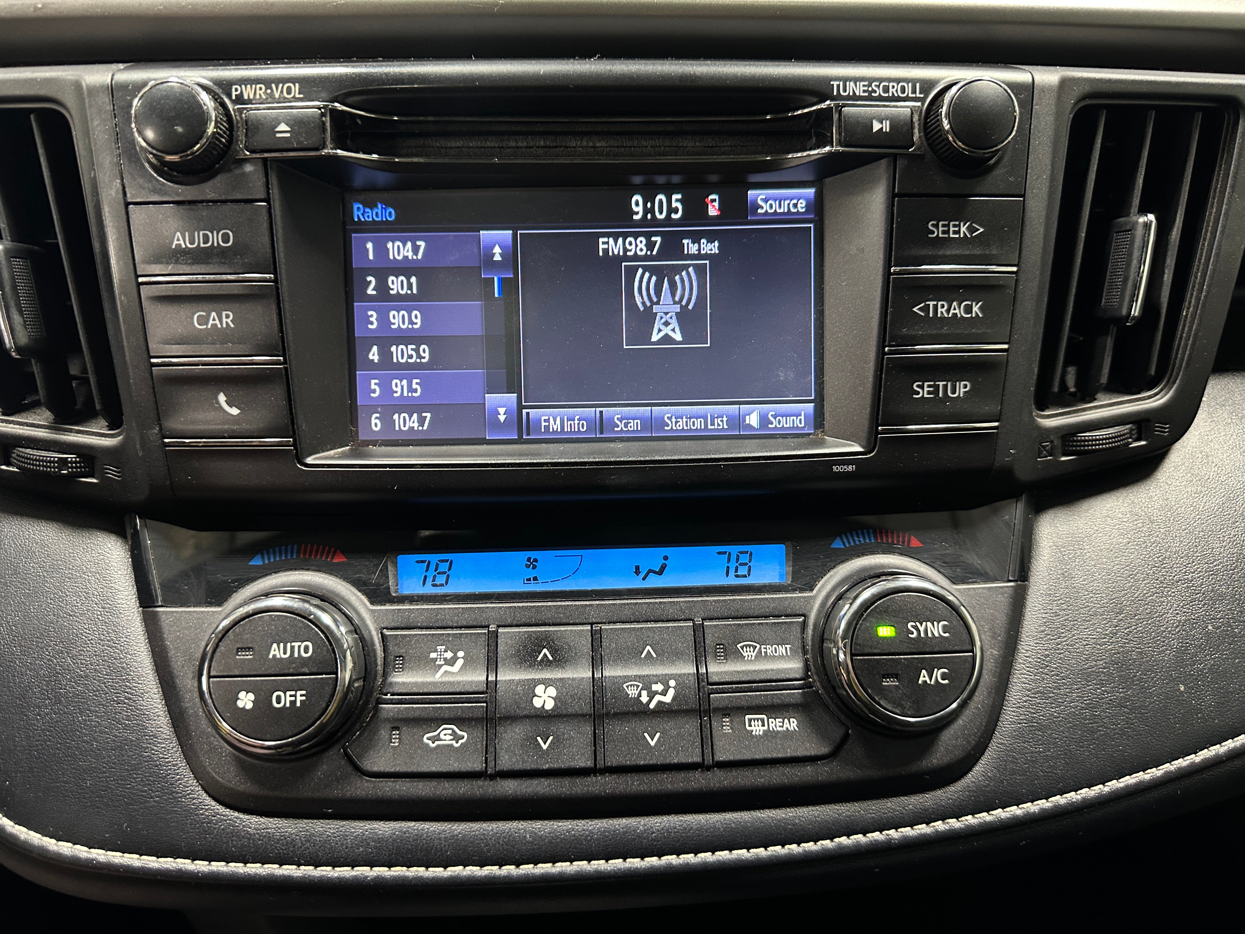 2018 Toyota RAV4 XLE 4