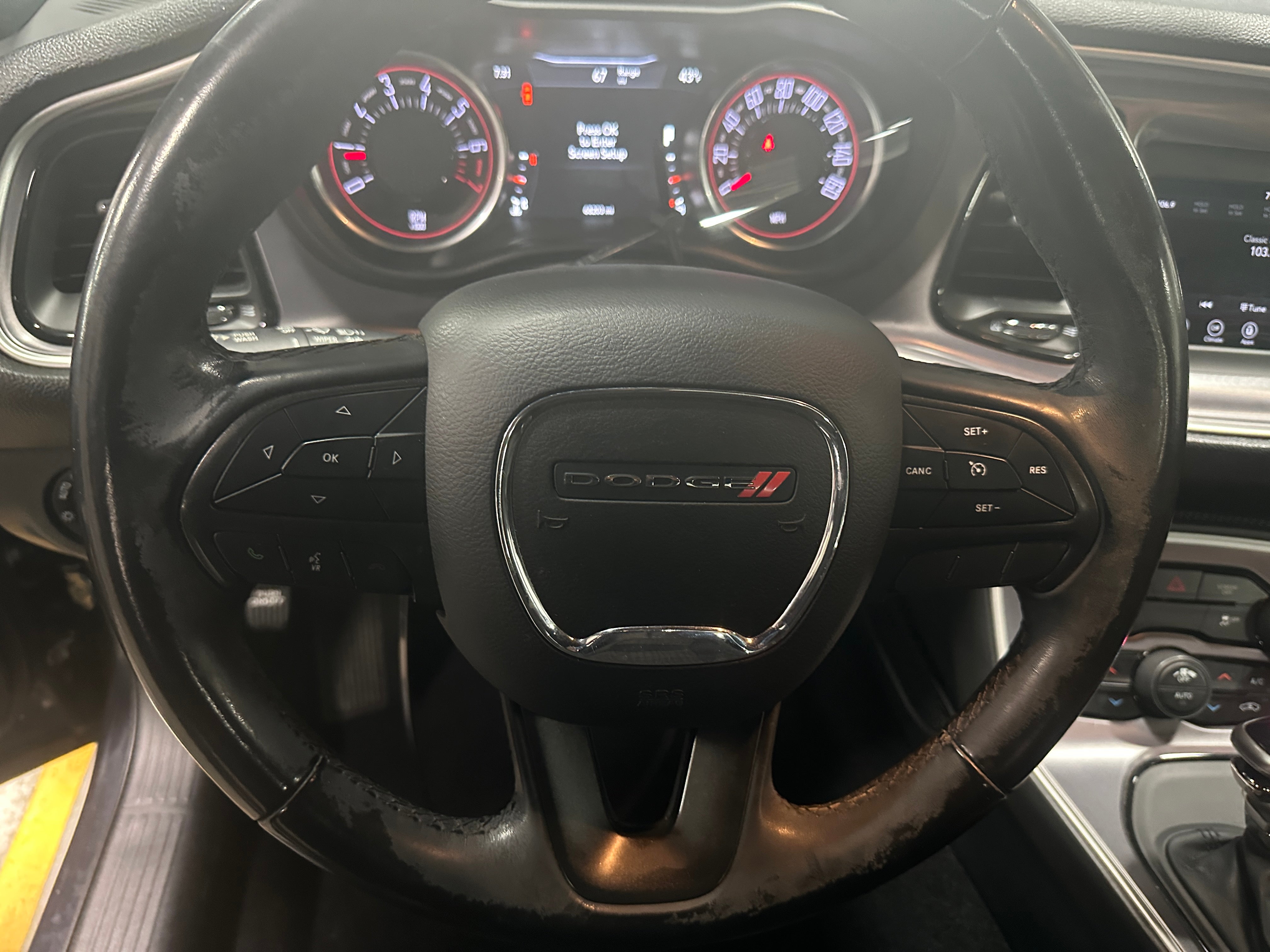 2019 Dodge Challenger SXT 4