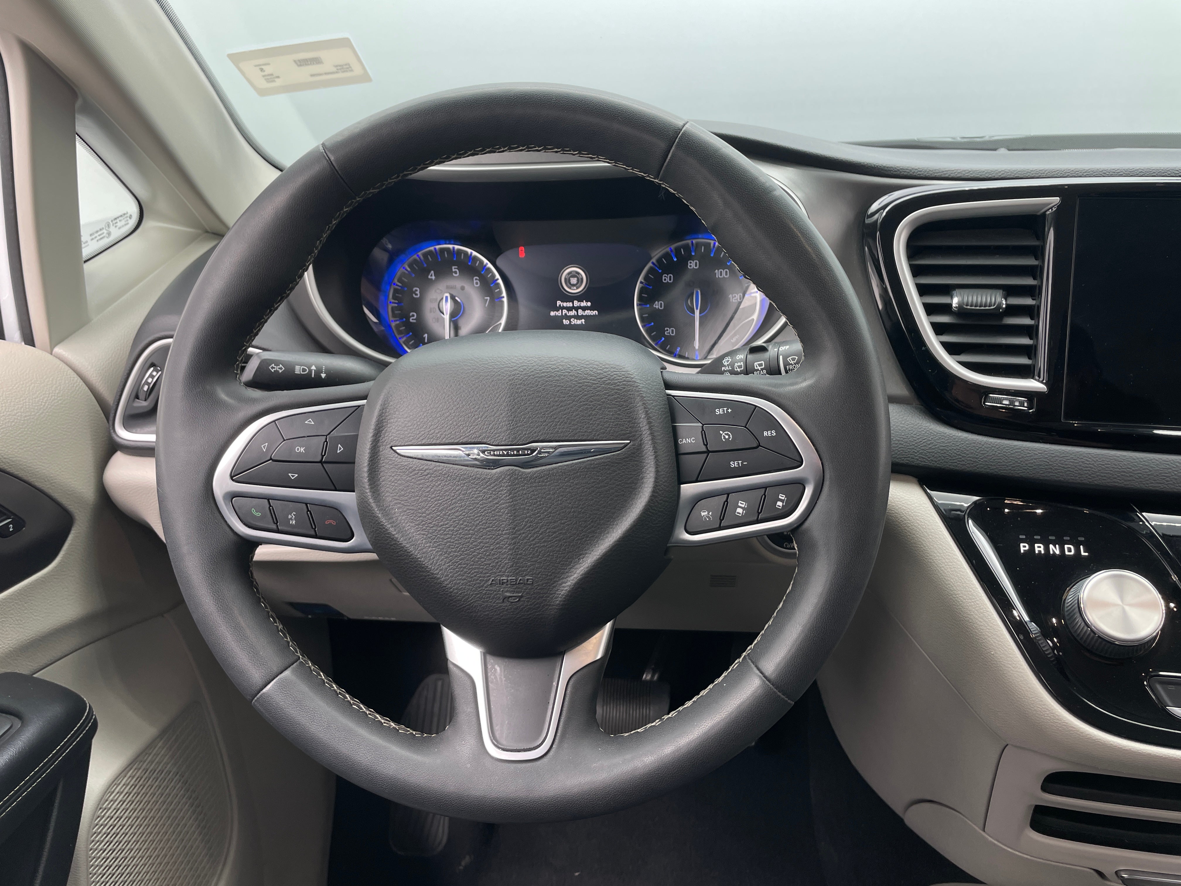 2022 Chrysler Pacifica Touring L 5