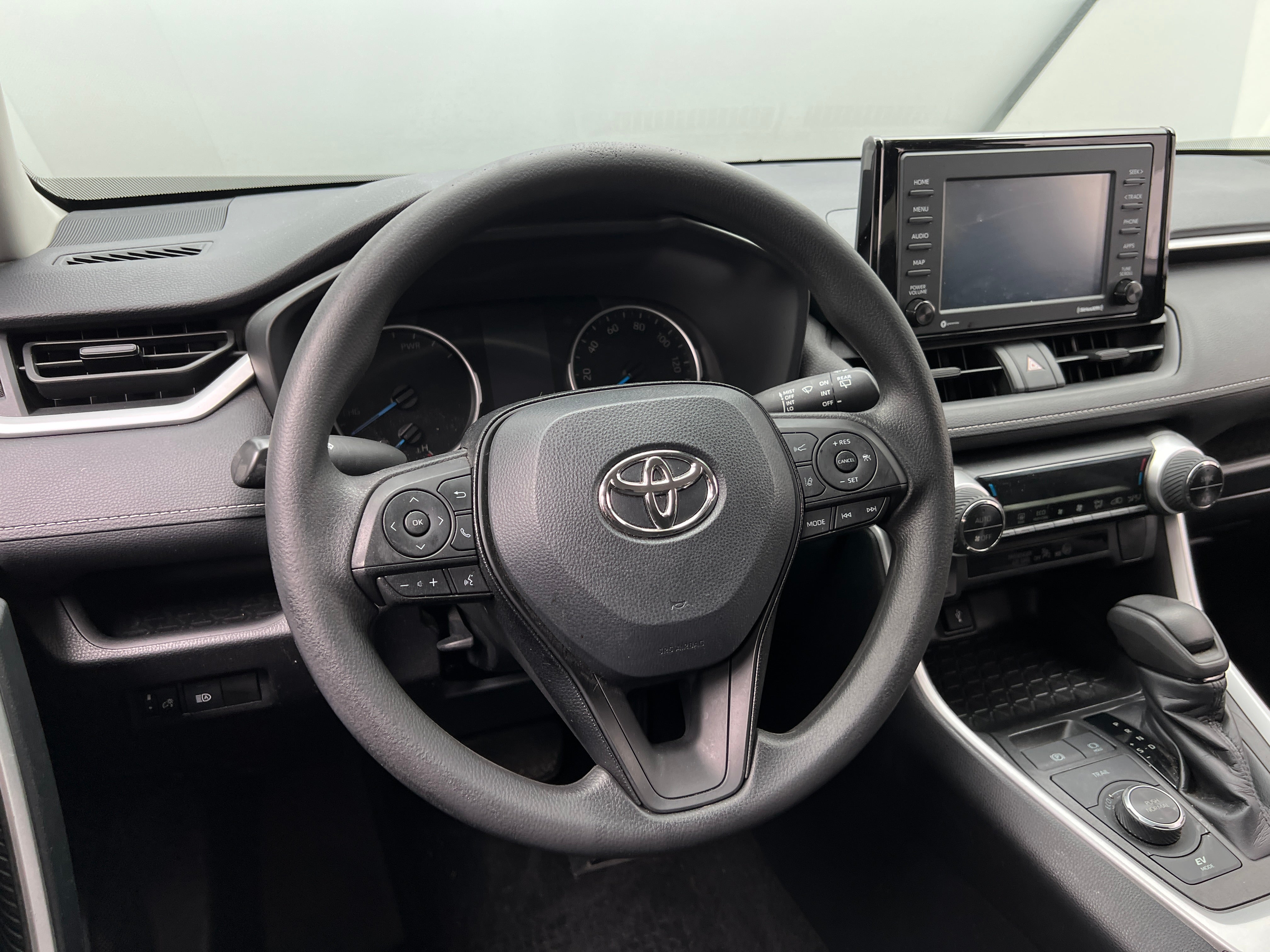 2021 Toyota RAV4 LE 5