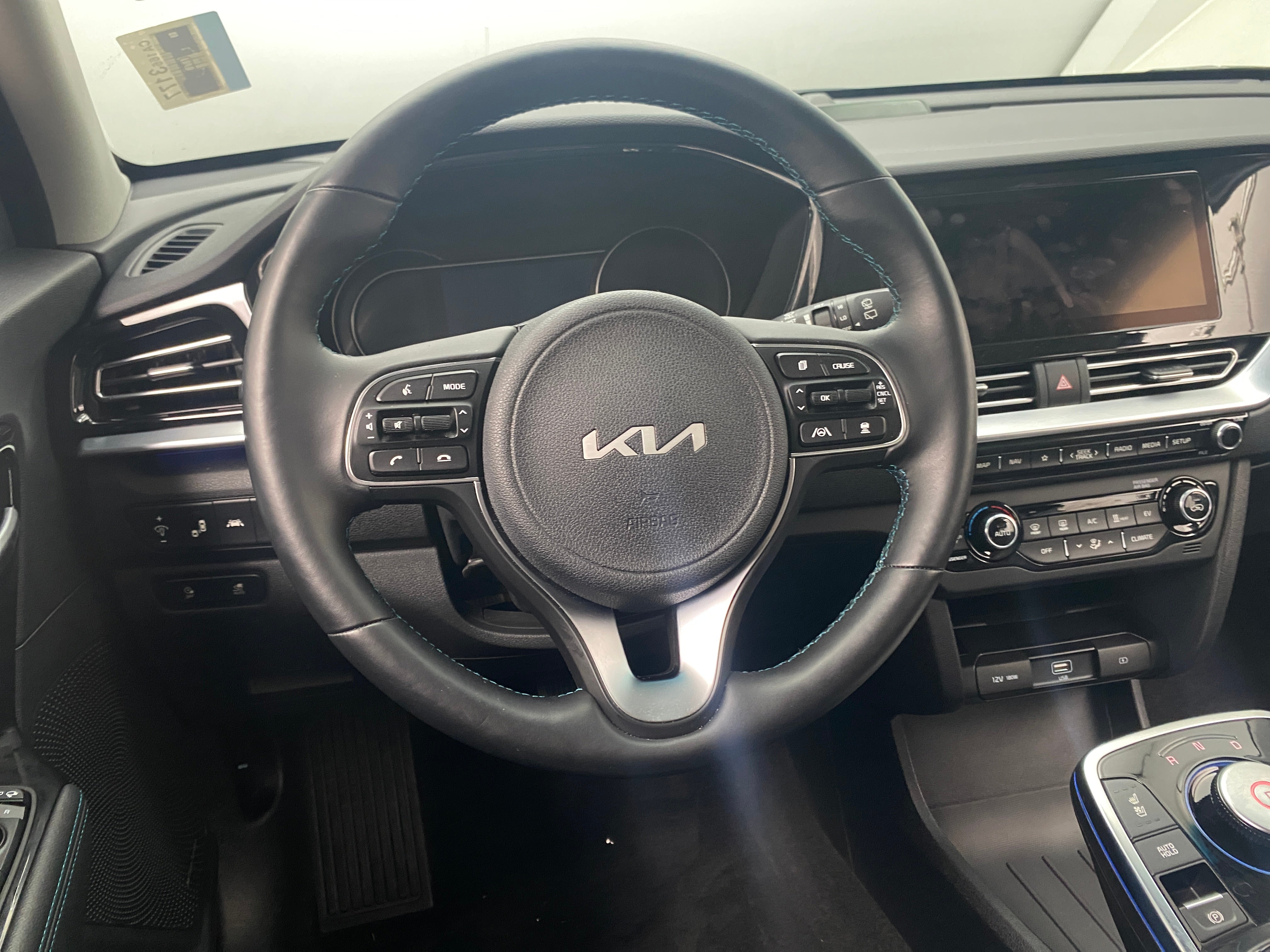 2022 Kia Niro EX Premium 5