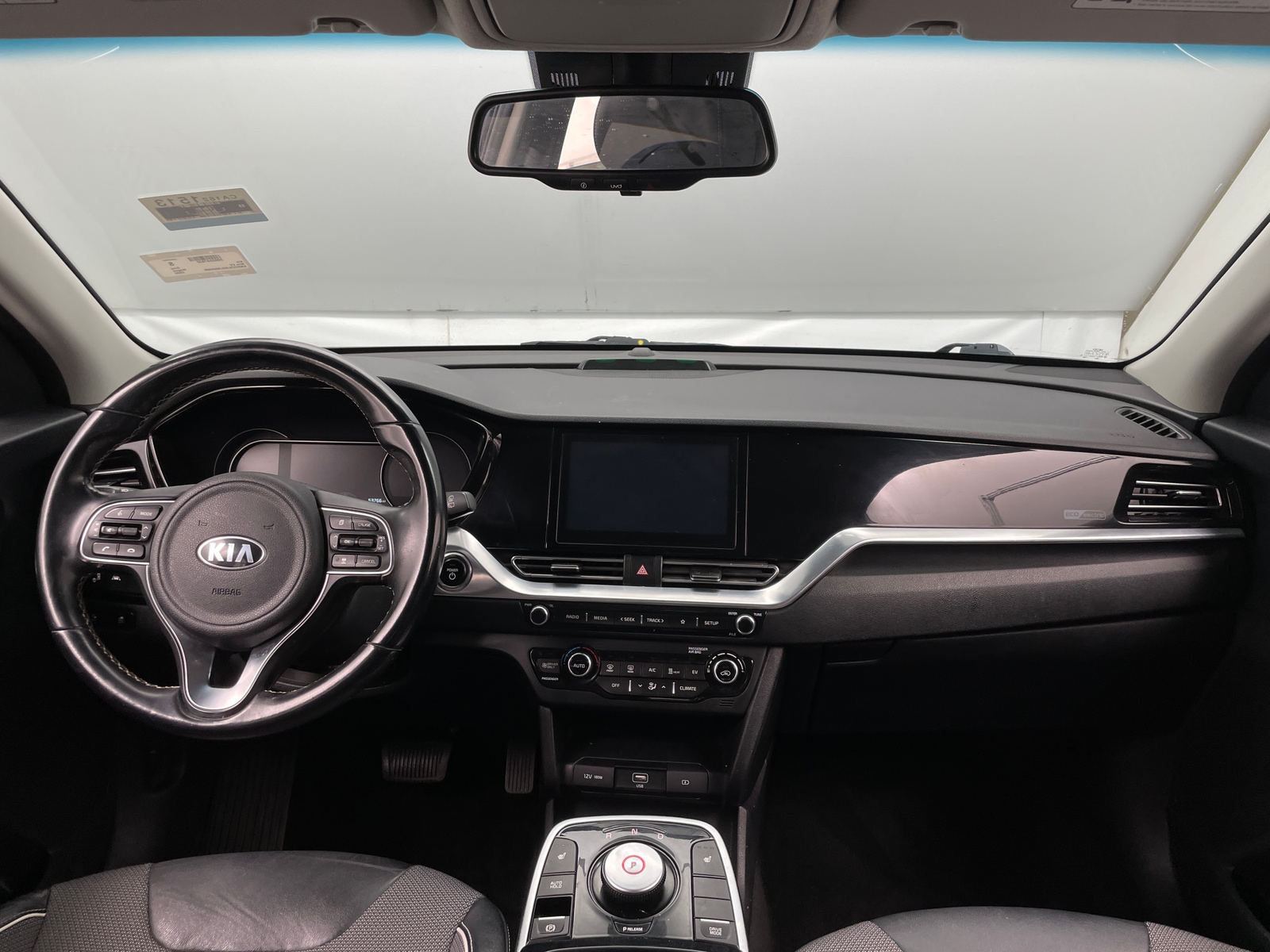 Thumbnail: 2020 Kia Niro - 3