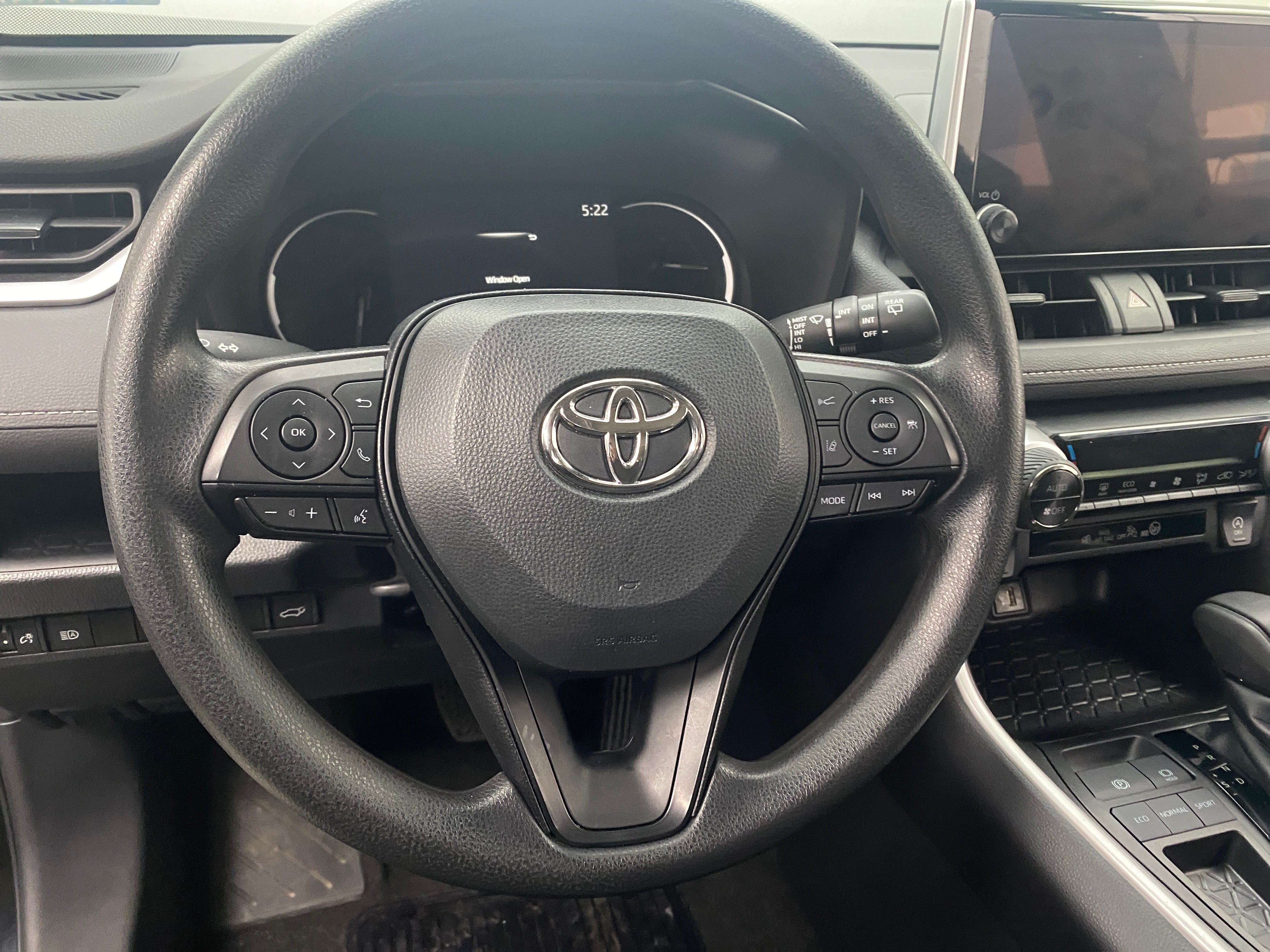 2023 Toyota RAV4 XLE 5