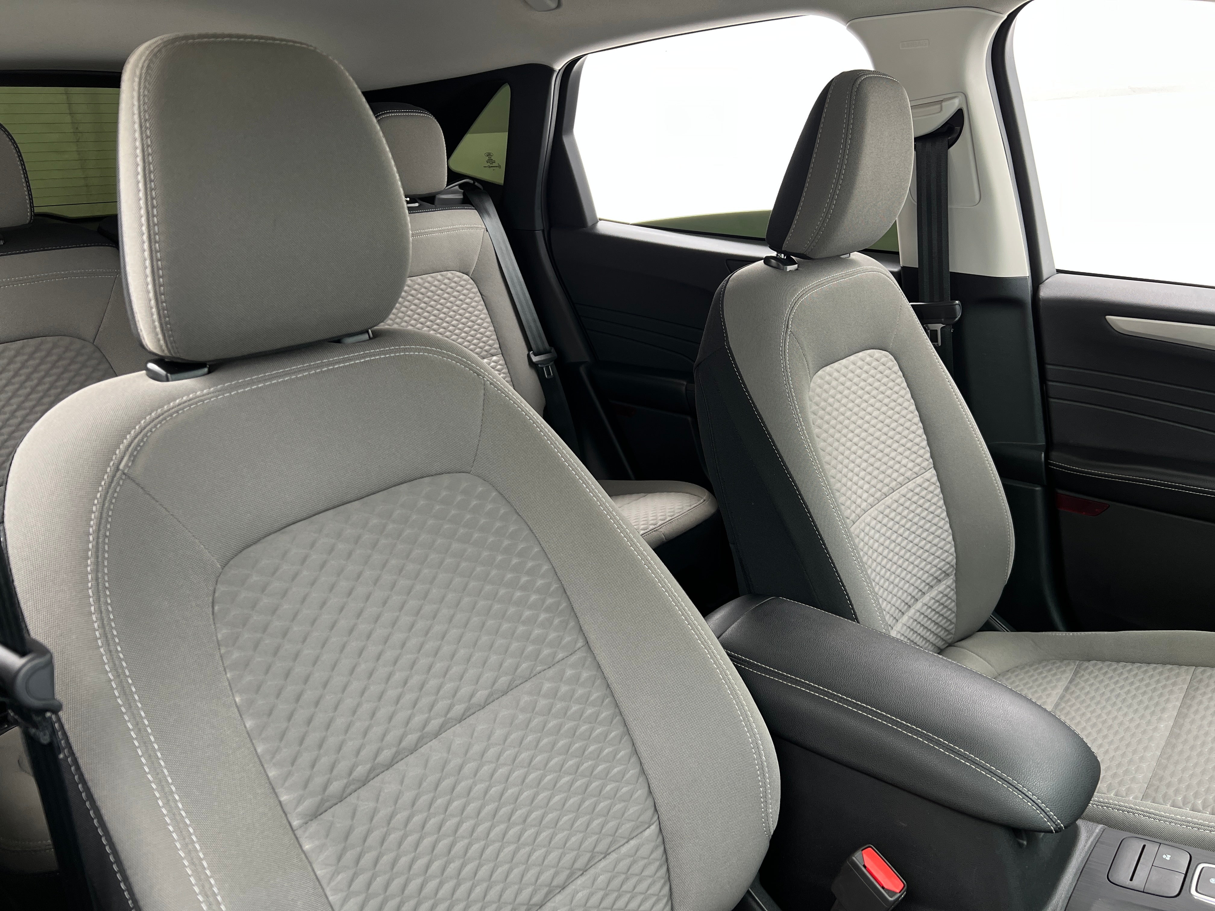 2021 Ford Escape SE Sport Hybrid 2