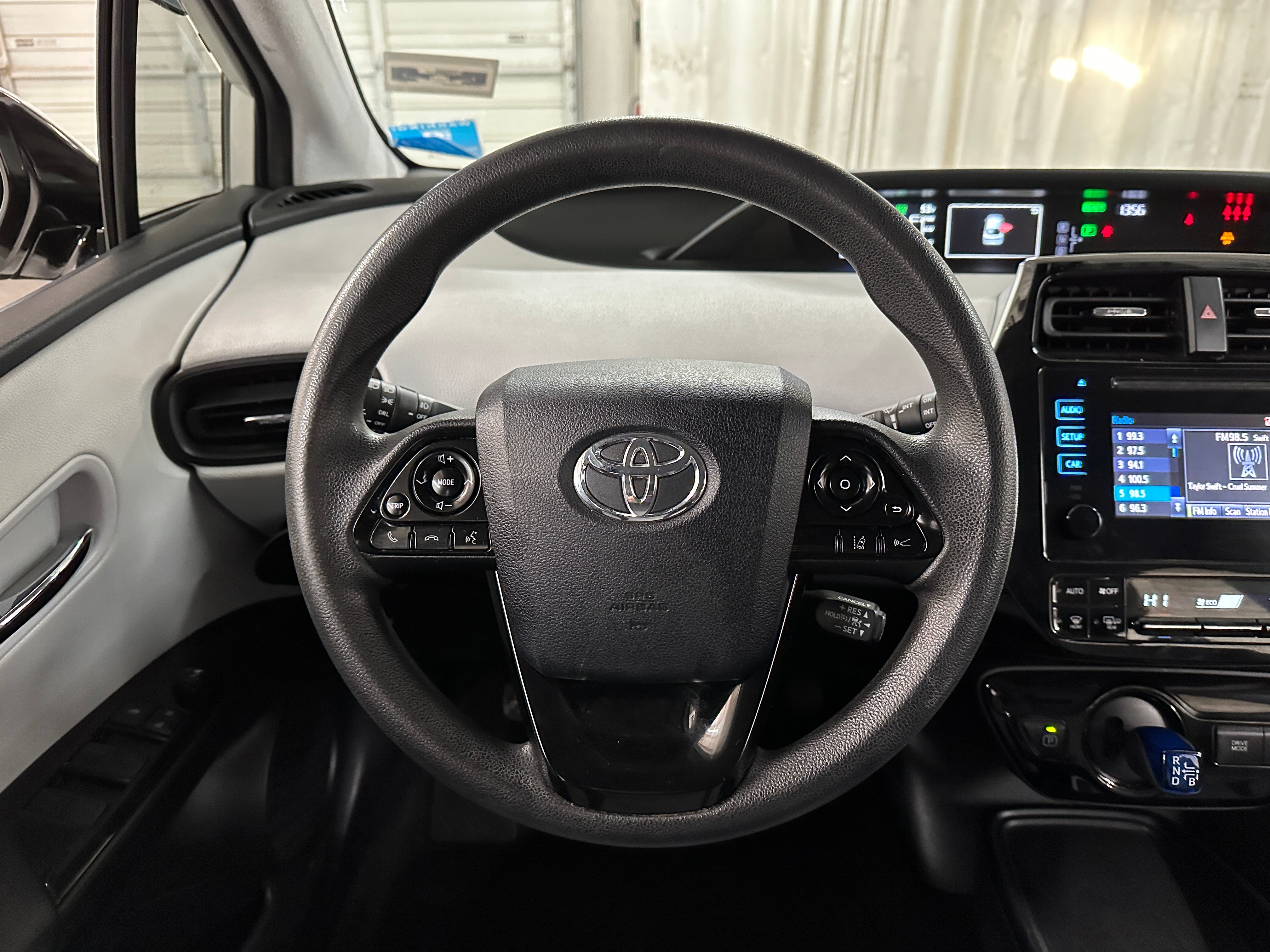 2019 Toyota Prius LE 5