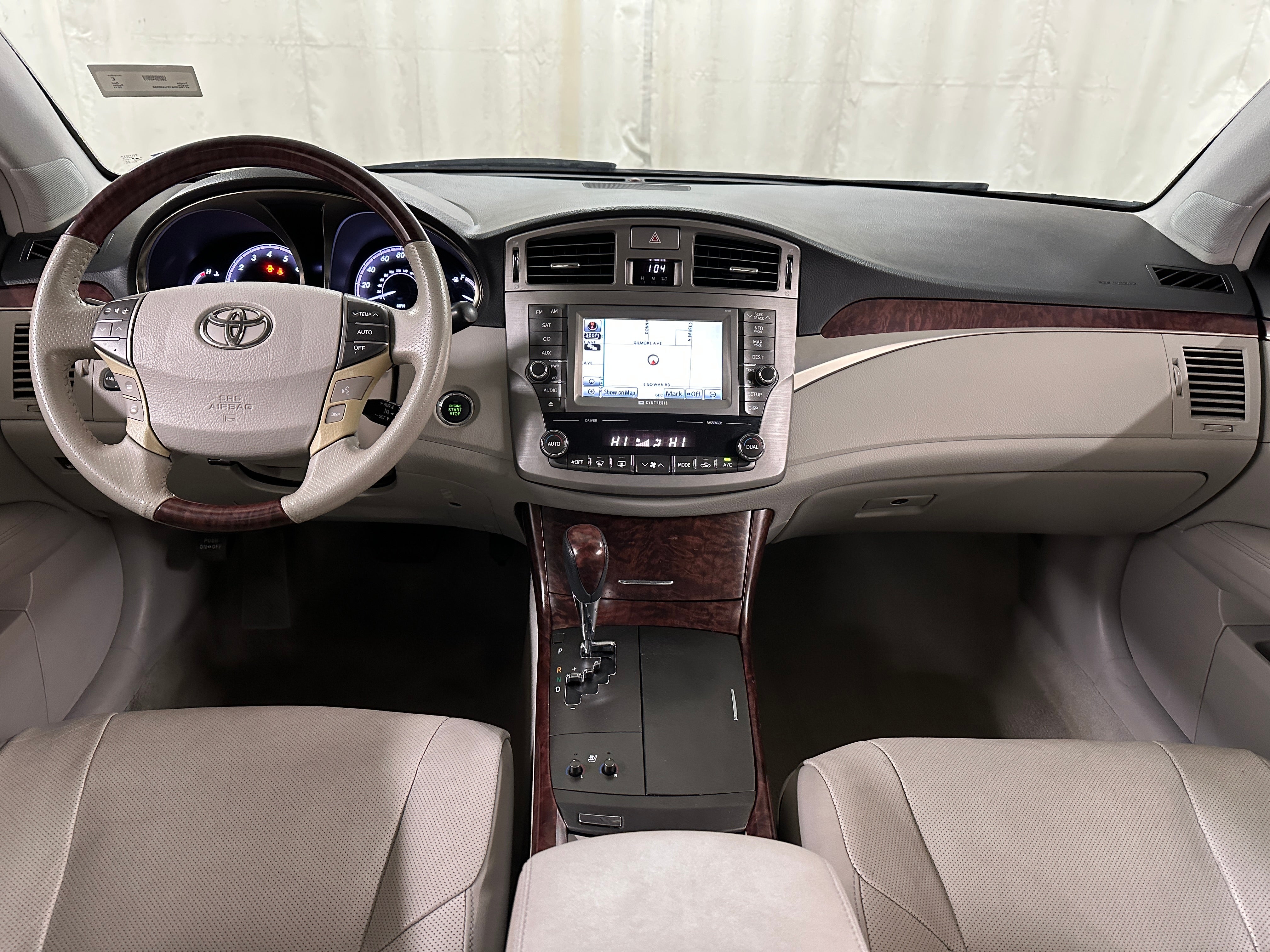 2011 Toyota Avalon Limited 2