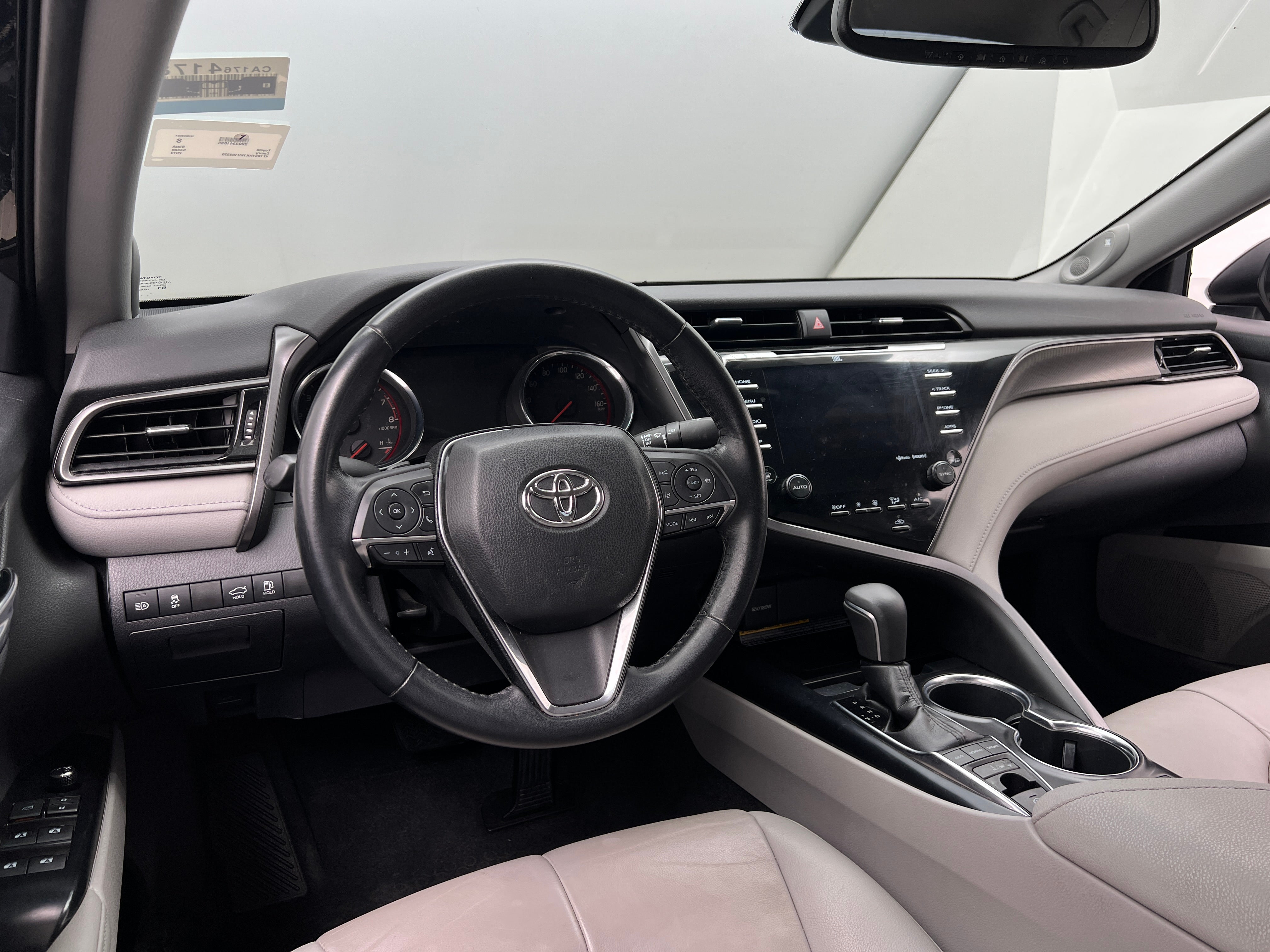 2019 Toyota Camry XSE 3