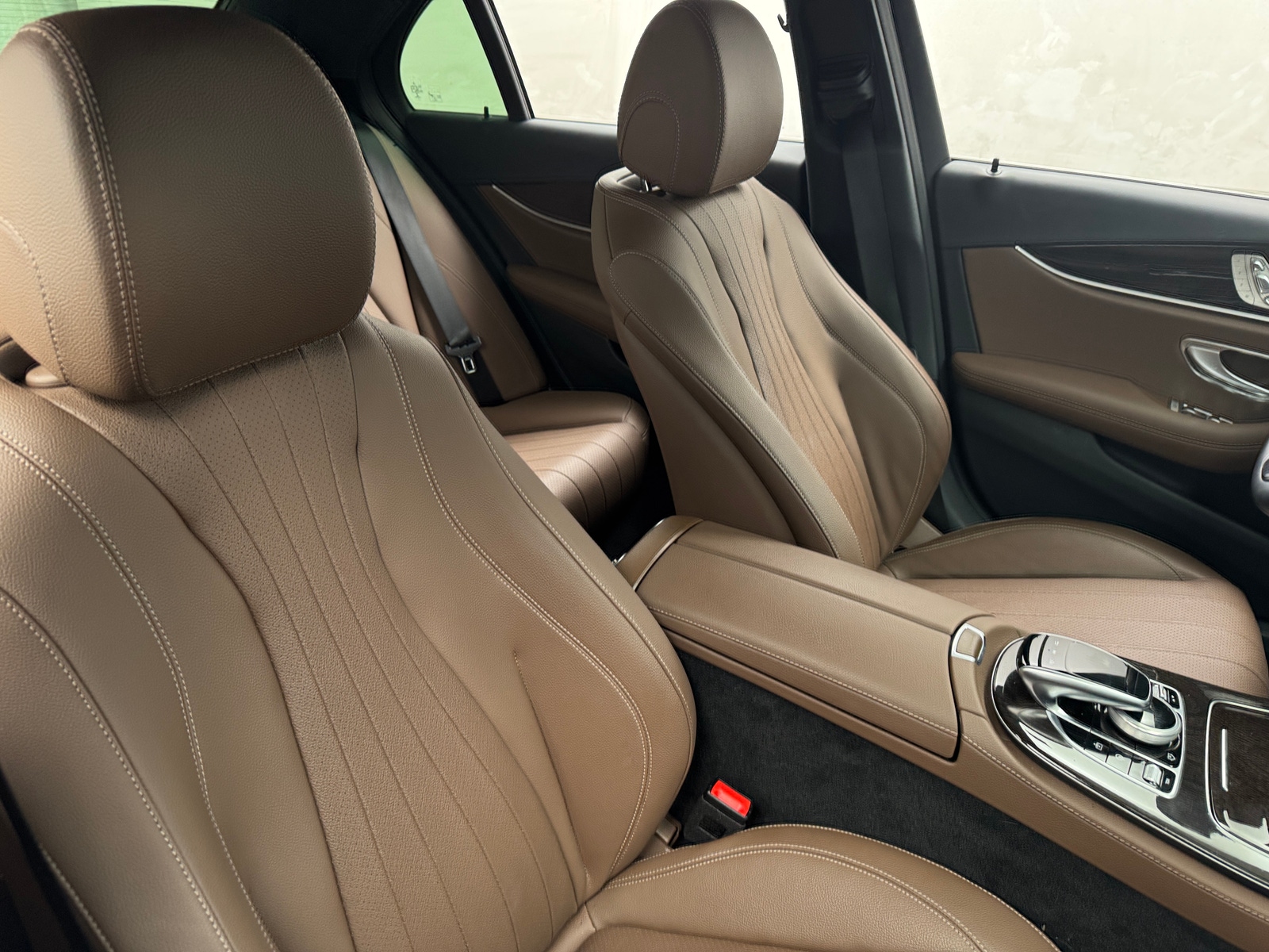 Thumbnail: 2020 Mercedes-Benz E-Class - 2