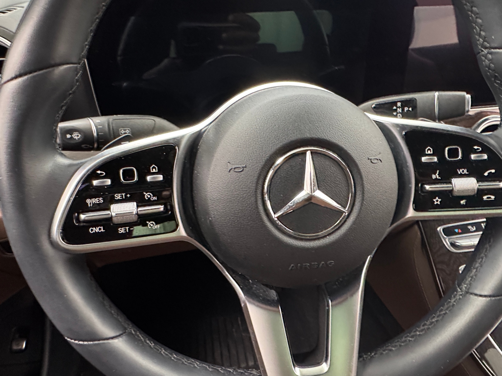 Thumbnail: 2020 Mercedes-Benz E-Class - 5