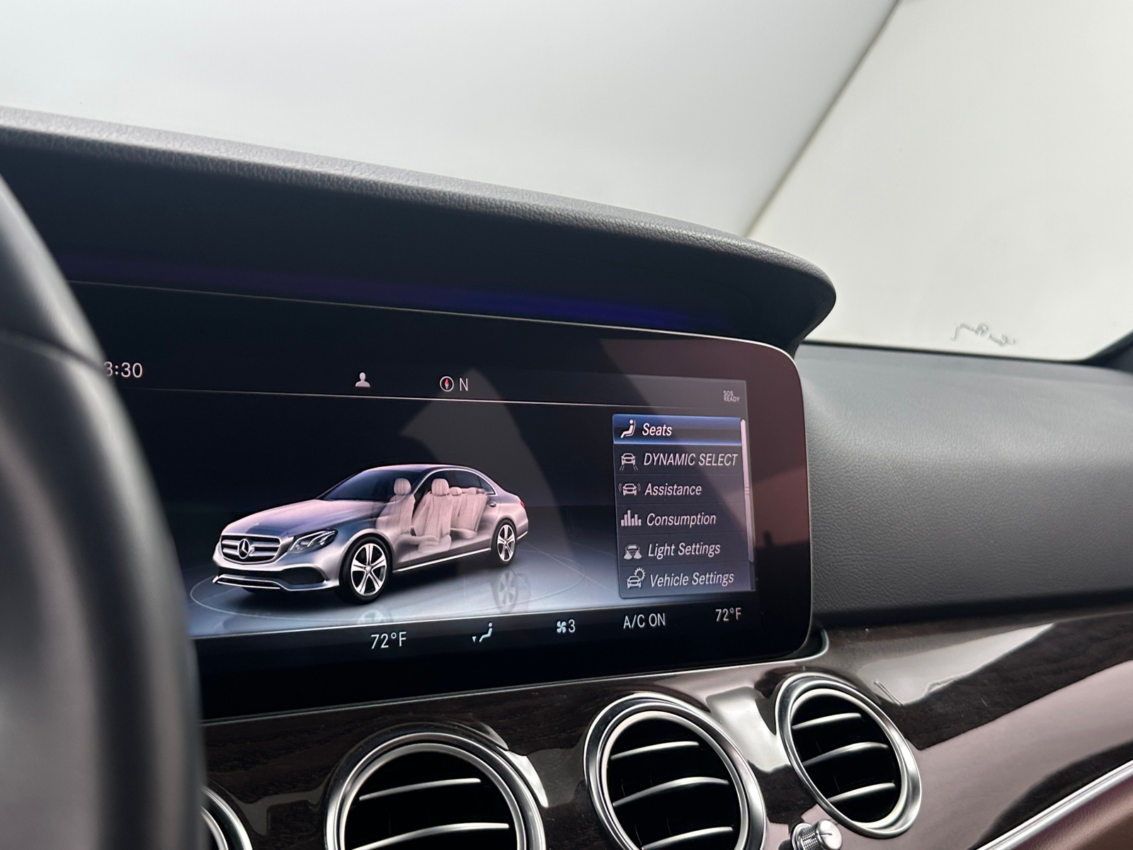 Thumbnail: 2020 Mercedes-Benz E-Class - 4