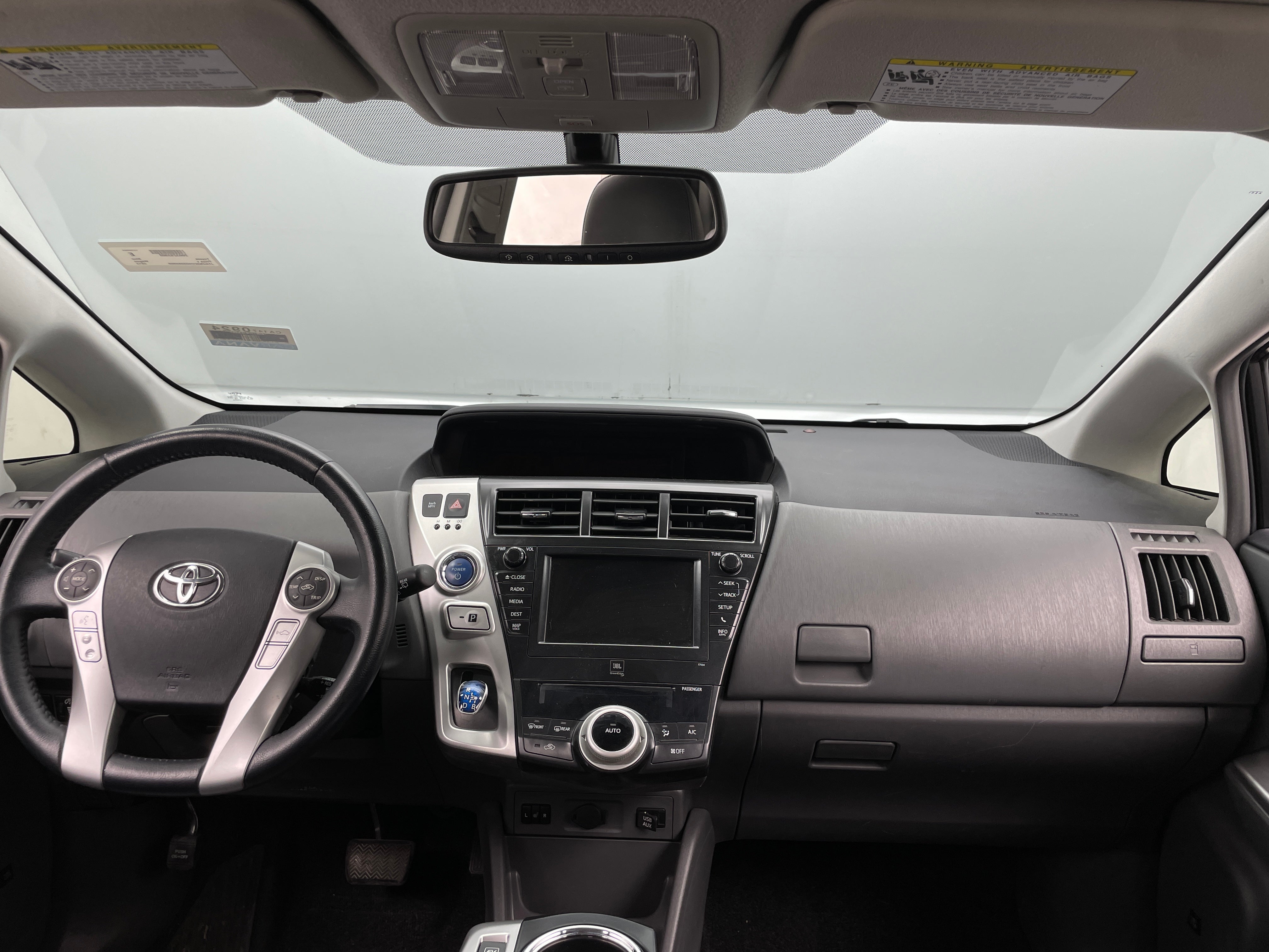 2013 Toyota Prius v Five 3