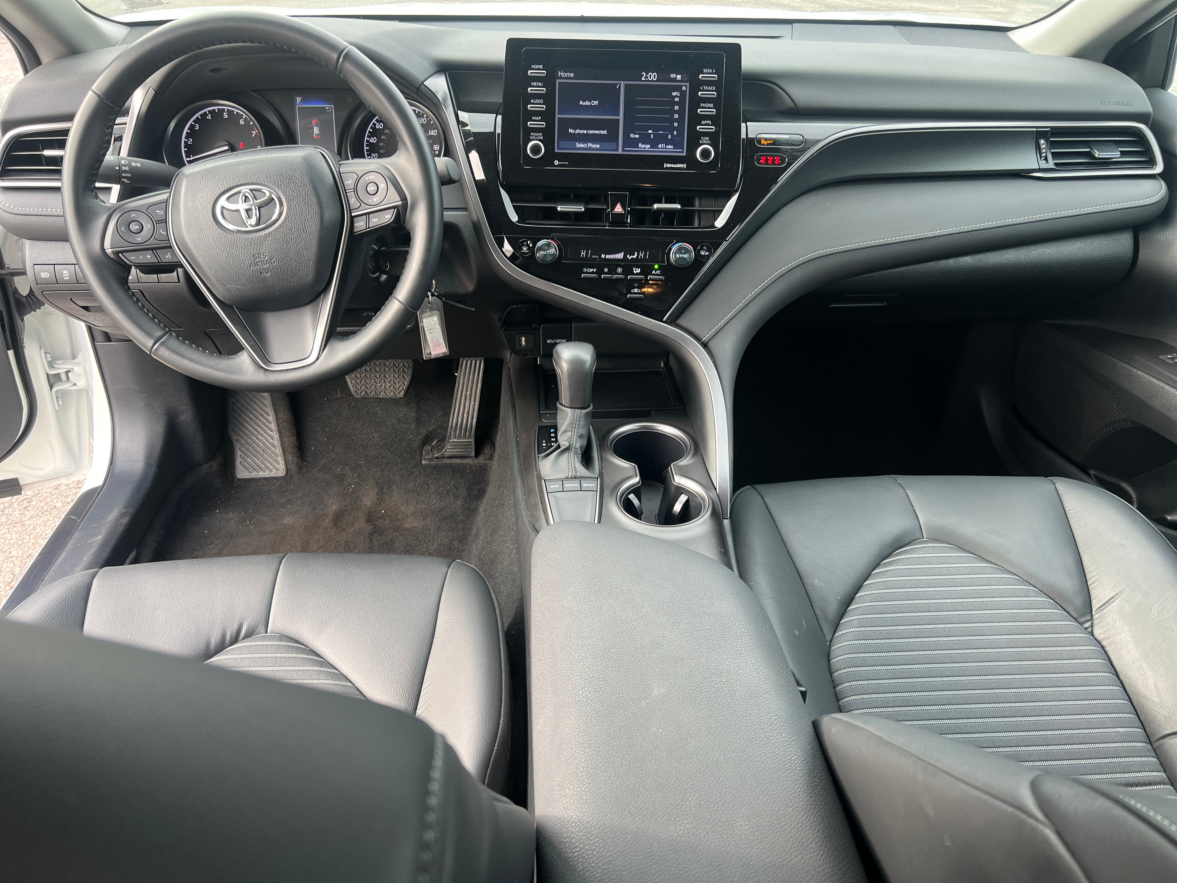 2024 Toyota Camry SE 3