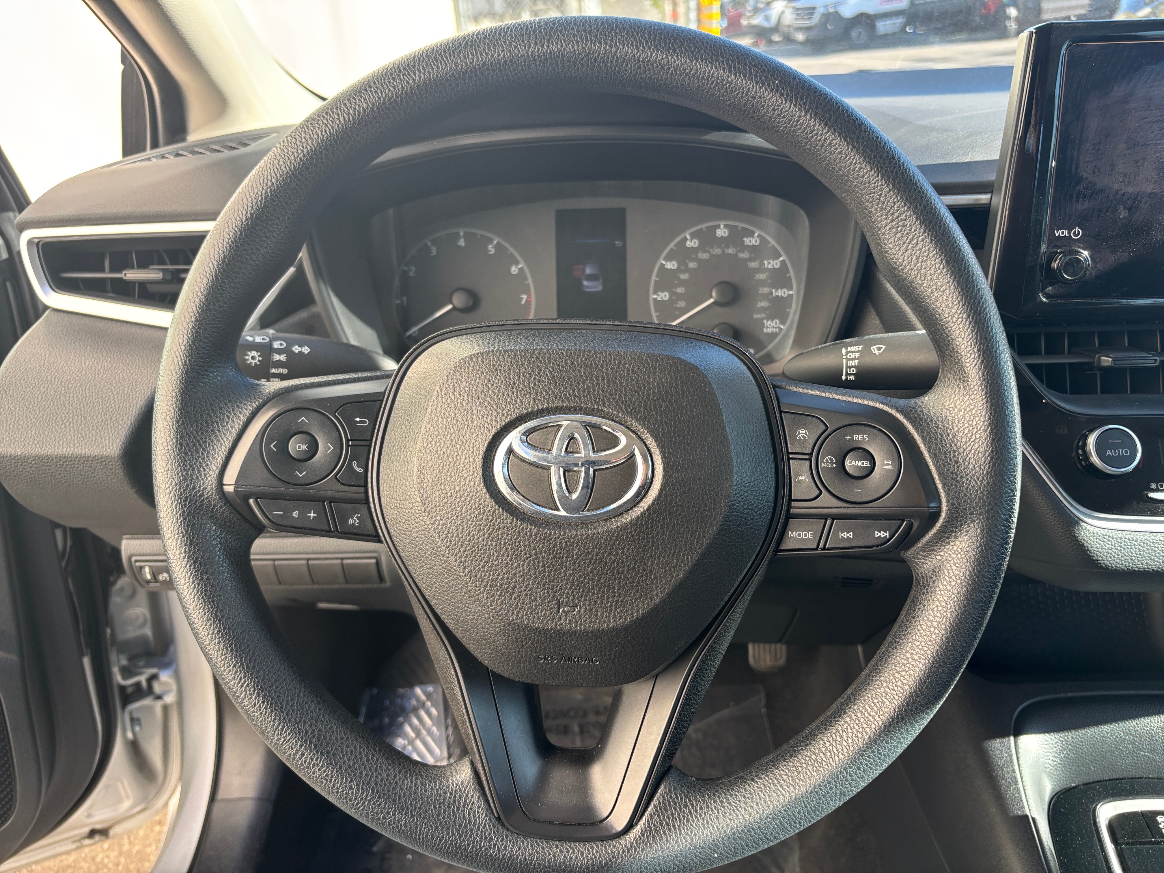 2023 Toyota Corolla LE 5