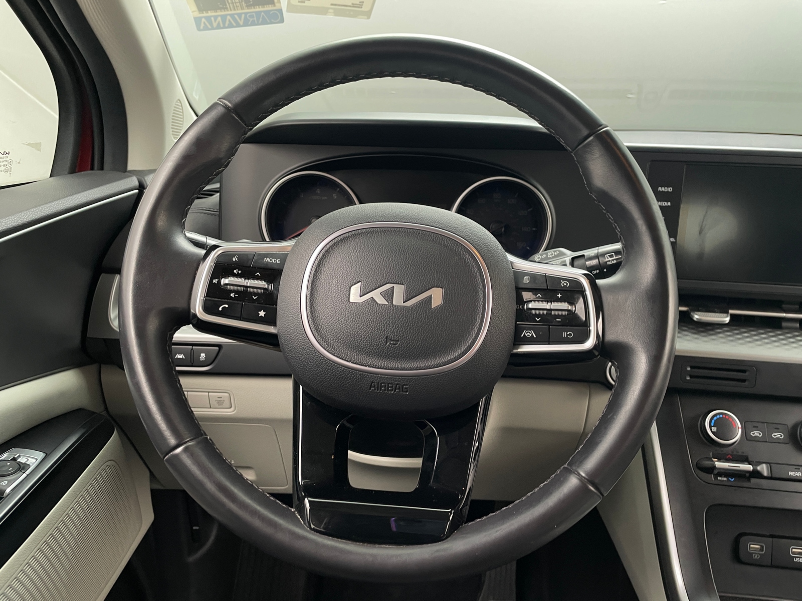 Thumbnail: 2024 Kia Carnival - 5