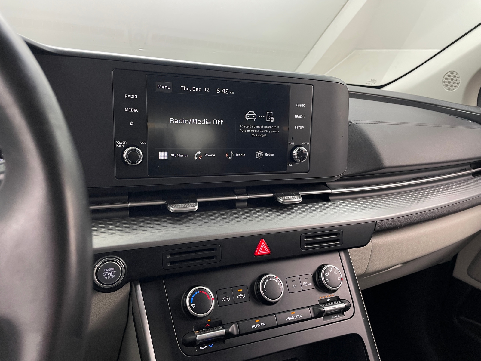 Thumbnail: 2024 Kia Carnival - 4