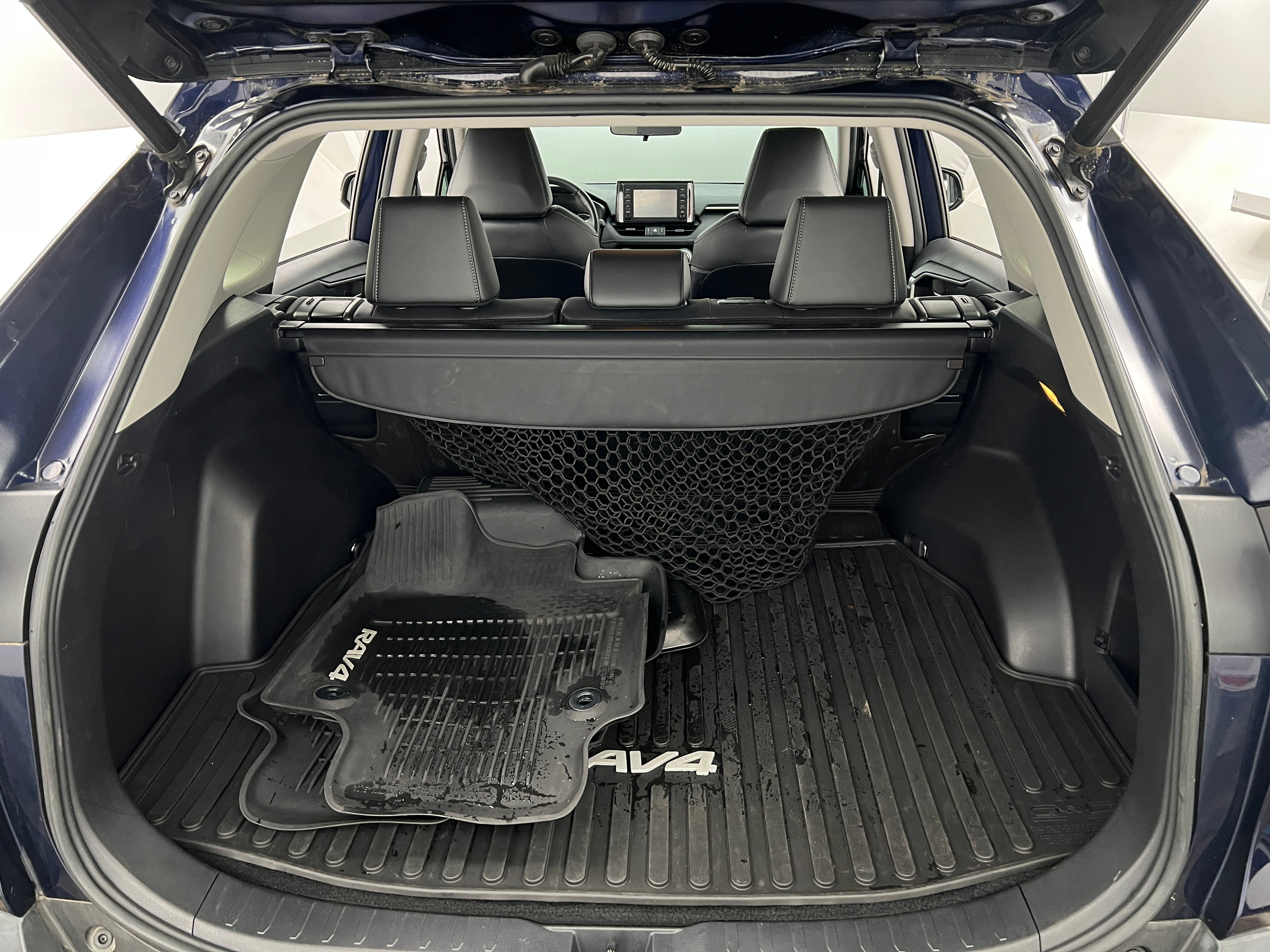 2019 Toyota RAV4 XLE Premium 7